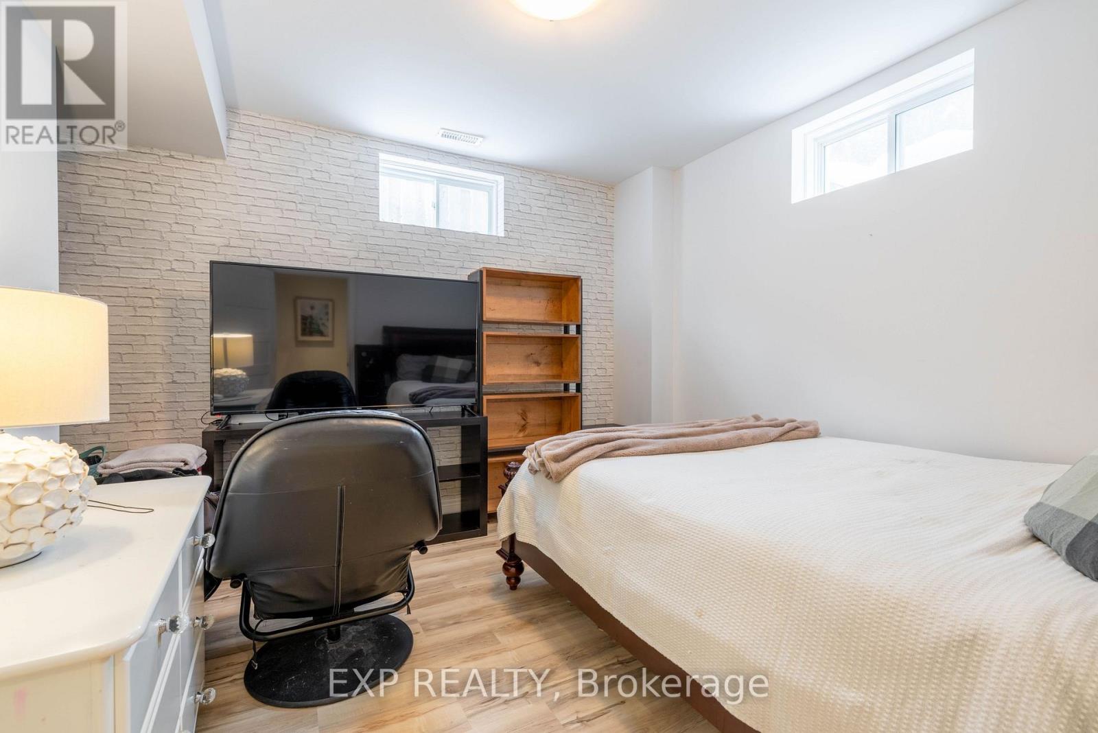 258 Andrew Street, Newmarket, Ontario  L3Y 1H2 - Photo 39 - N12723444