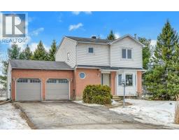 121 PORCUPINE TRAIL, Ottawa, Ontario