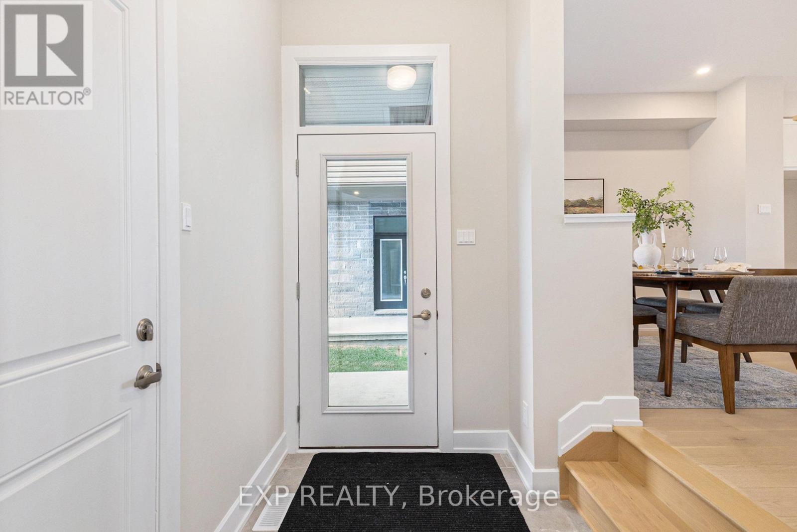 1180 Cope Drive, Ottawa, Ontario  K2S 3C4 - Photo 3 - X12868250