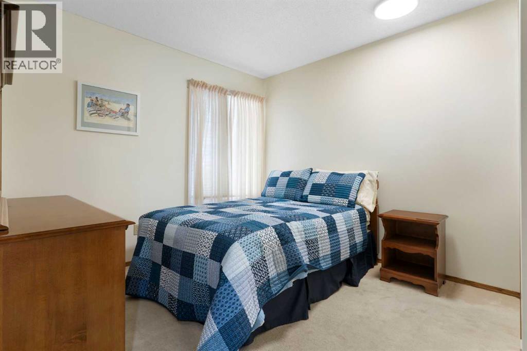 176 Christie Park Manor Sw, Calgary, Alberta  T3H 2T6 - Photo 19 - A2293322