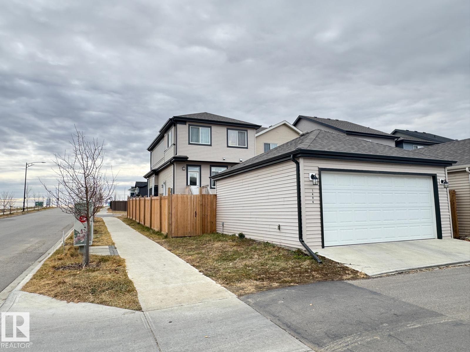 1404 Podersky Li Sw, Edmonton, Alberta  T6W 4W4 - Photo 35 - E4477353