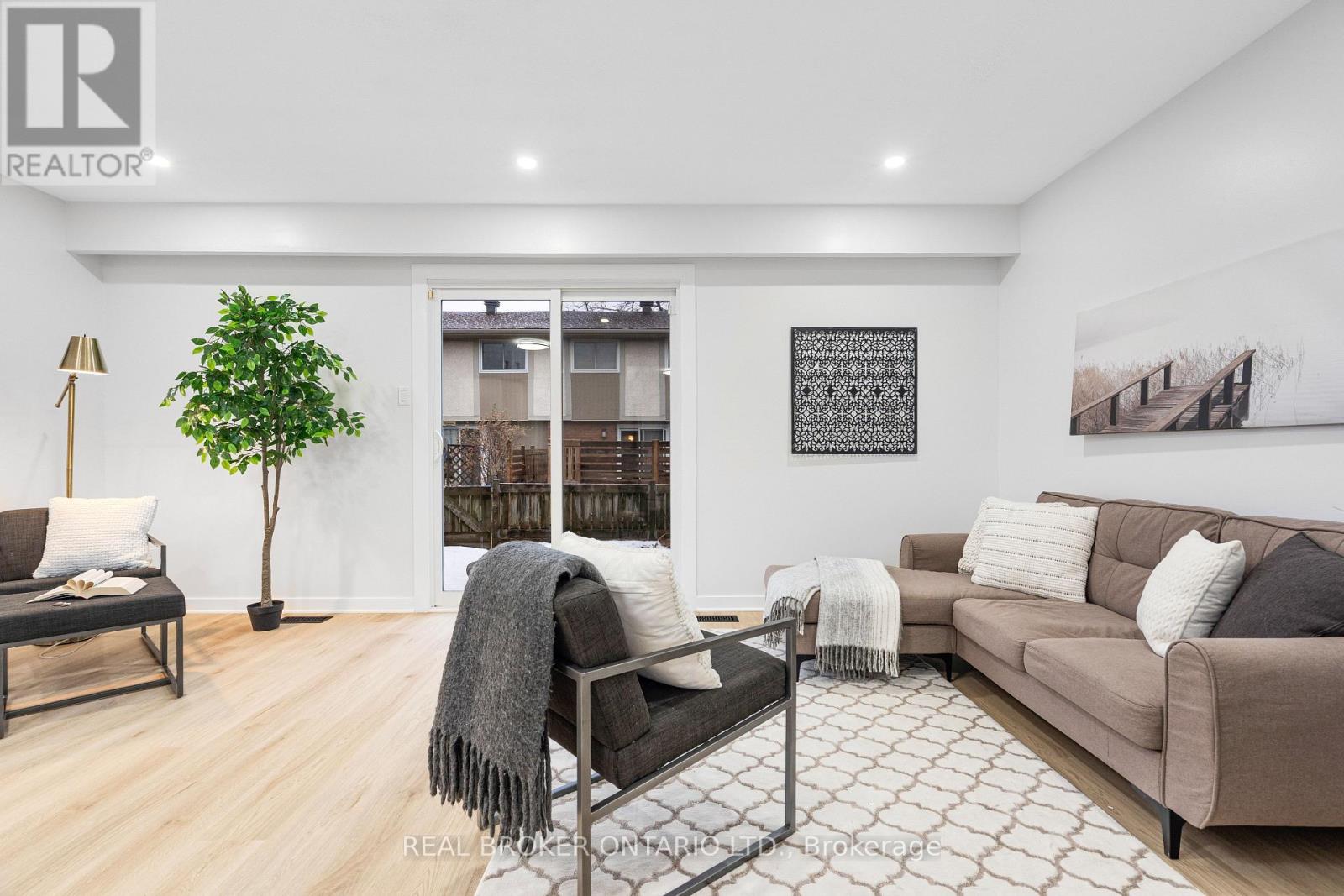 C - 477 Moodie Drive, Ottawa, Ontario  K2H 8T7 - Photo 5 - X12882242