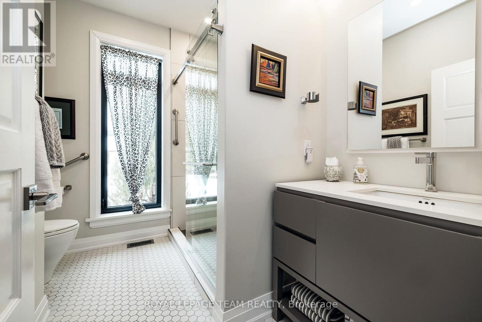 28 George Street, Westport, Ontario  K0G 1X0 - Photo 20 - X12882326