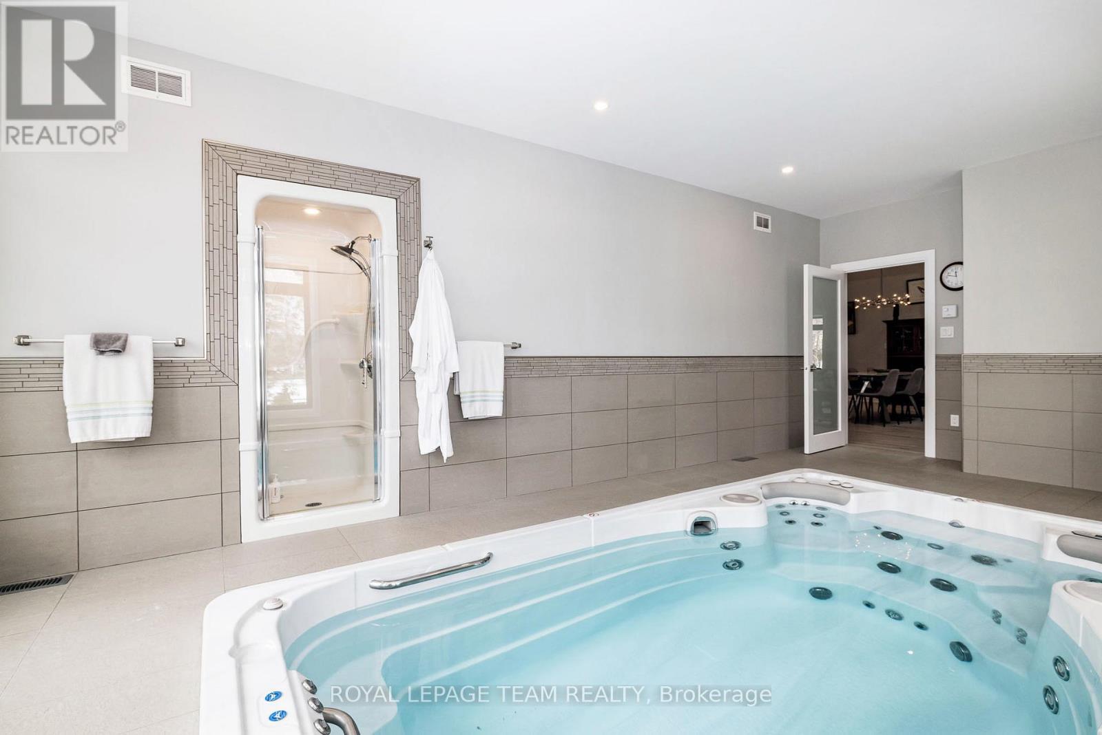 28 George Street, Westport, Ontario  K0G 1X0 - Photo 24 - X12882326