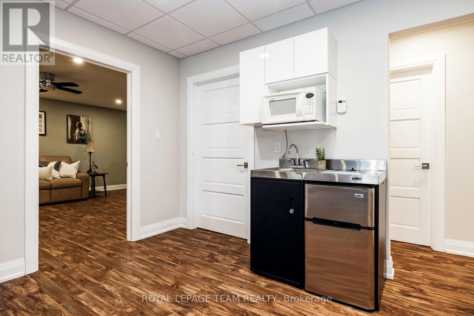 28 George Street, Westport, Ontario  K0G 1X0 - Photo 31 - X12882326