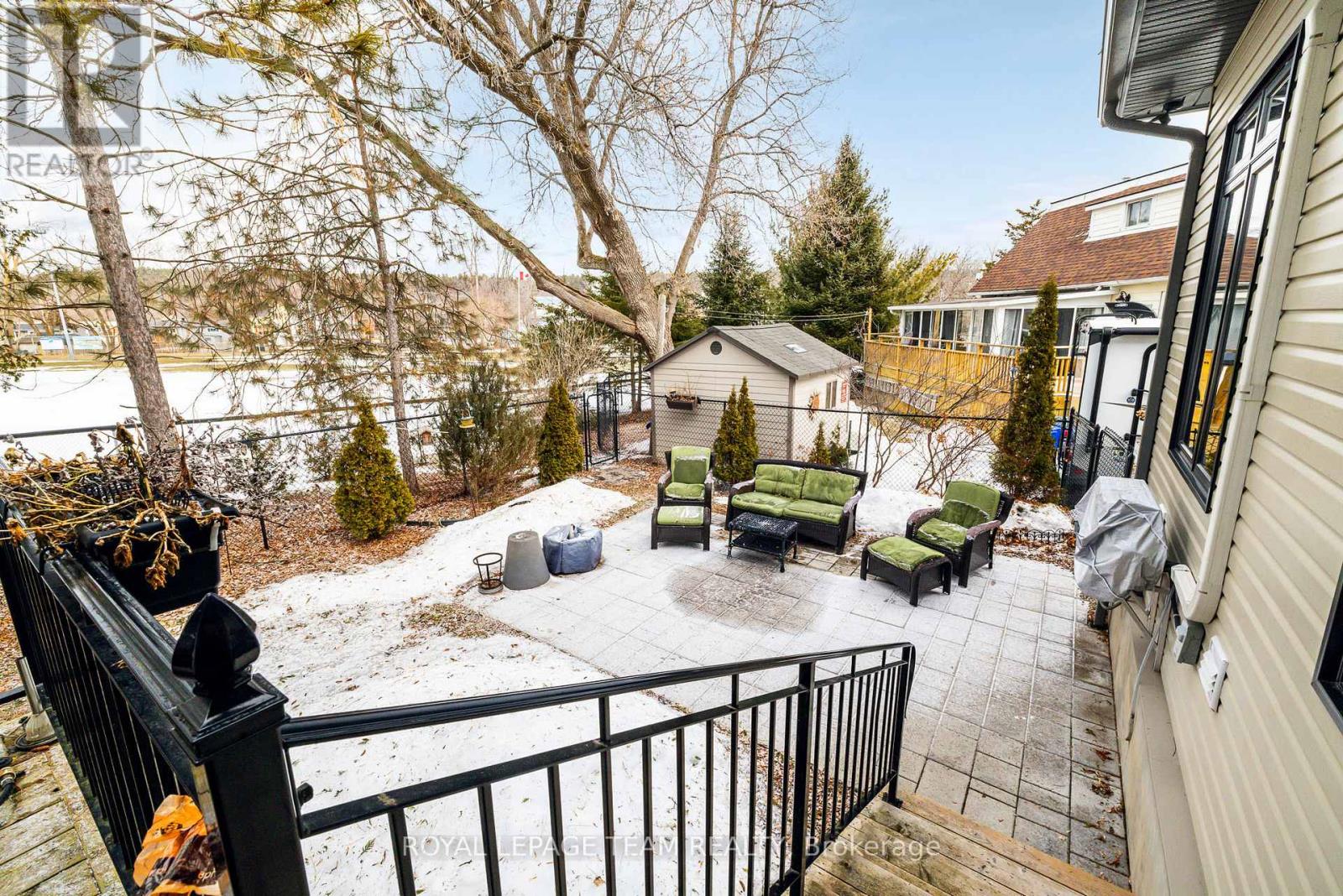 28 George Street, Westport, Ontario  K0G 1X0 - Photo 37 - X12882326