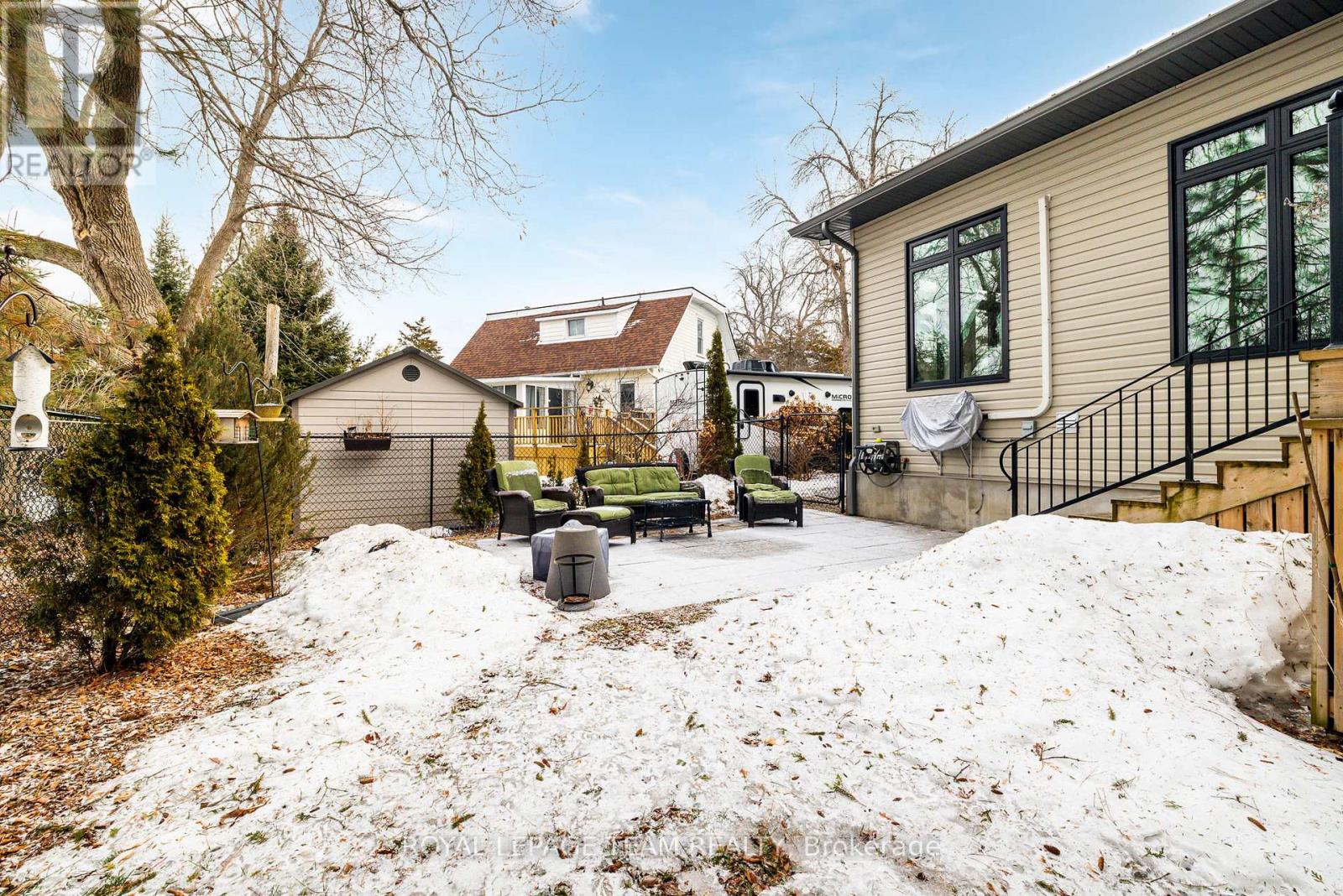 28 George Street, Westport, Ontario  K0G 1X0 - Photo 38 - X12882326