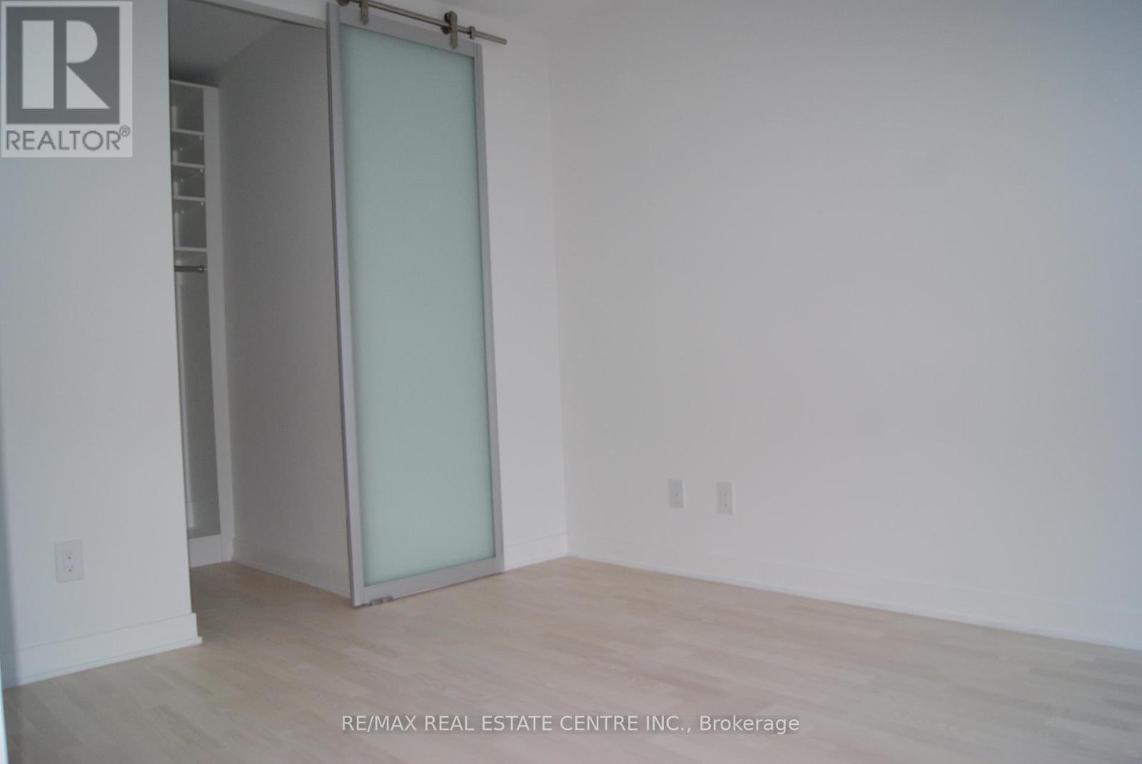 1215 - 90 Park Lawn Road, Toronto, Ontario  M8Y 0B6 - Photo 6 - W12875212