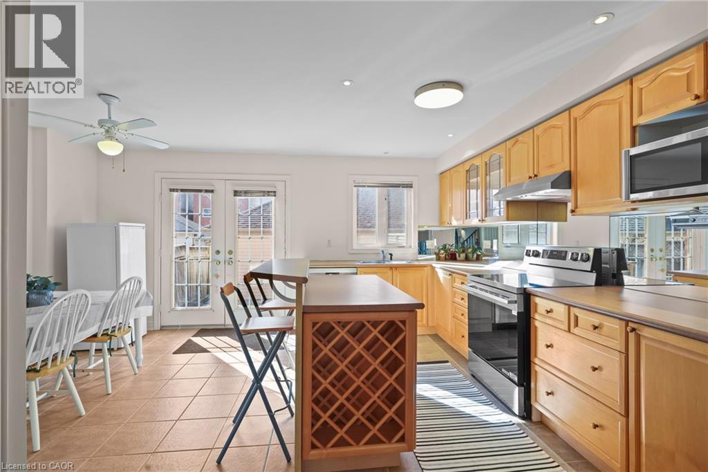 148 Littlewood Drive, Oakville, Ontario  L6H 6T7 - Photo 10 - 40812227