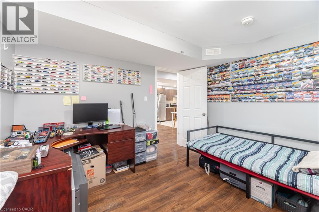 51 Newcastle Court, Kitchener, Ontario  N2R 0G7 - Photo 19 - 40811472