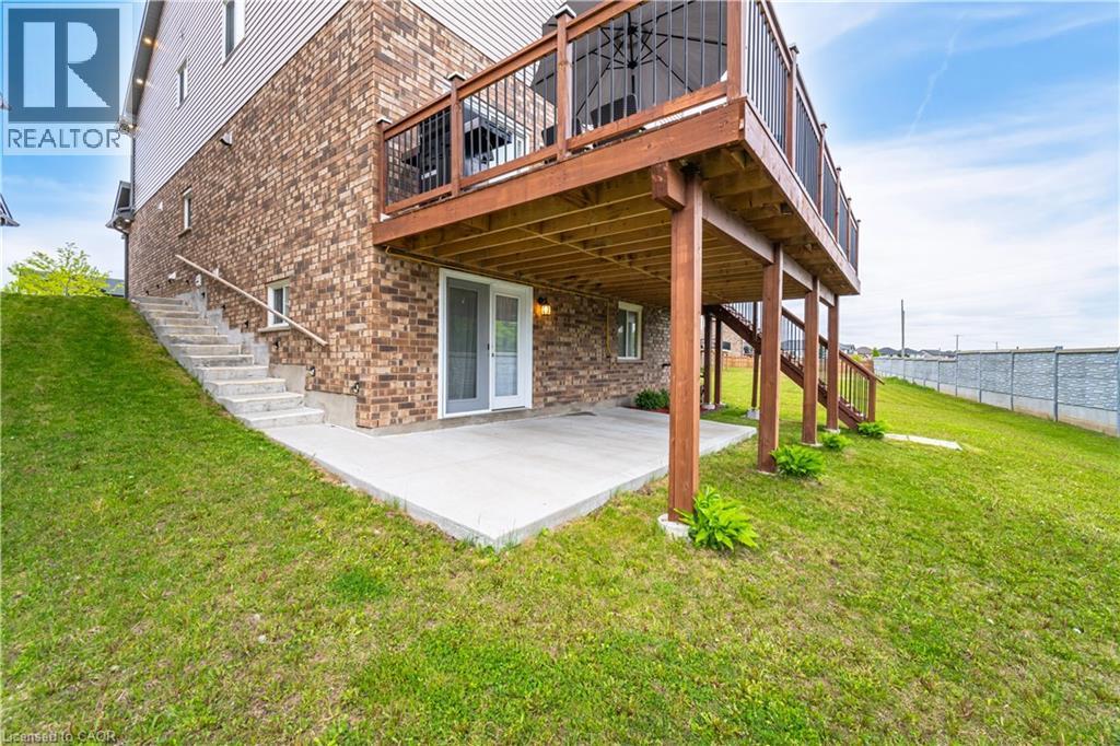 51 Newcastle Court, Kitchener, Ontario  N2R 0G7 - Photo 2 - 40811472