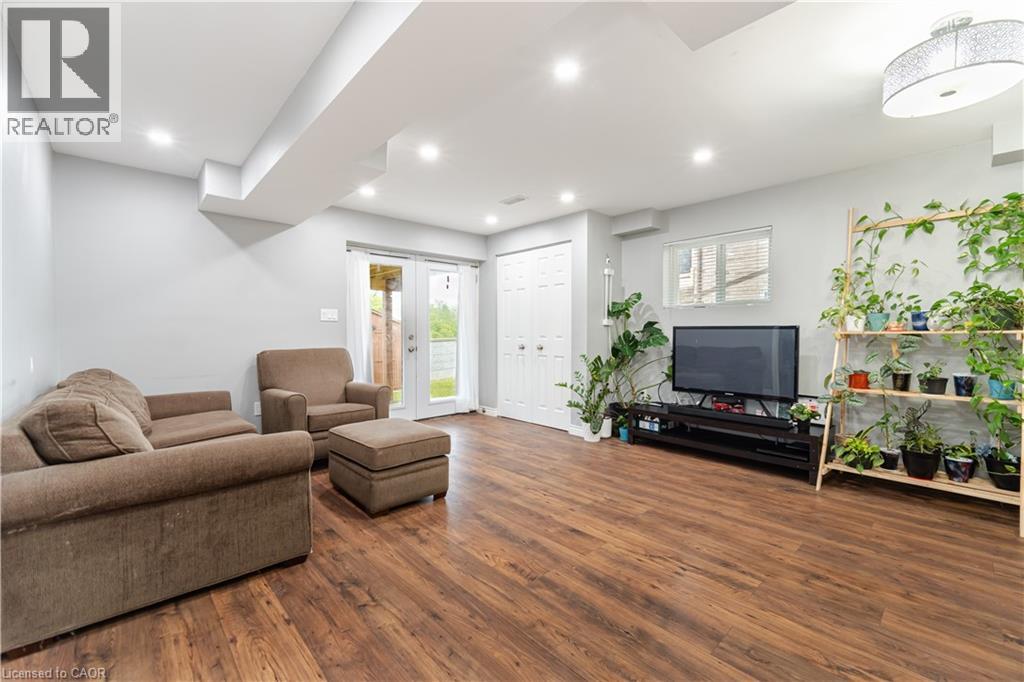 51 Newcastle Court, Kitchener, Ontario  N2R 0G7 - Photo 7 - 40811472