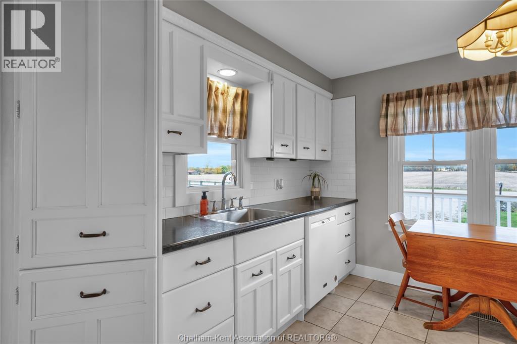 637 Wilkesport Line, Sombra, Ontario  N0P 2H0 - Photo 4 - 26005368