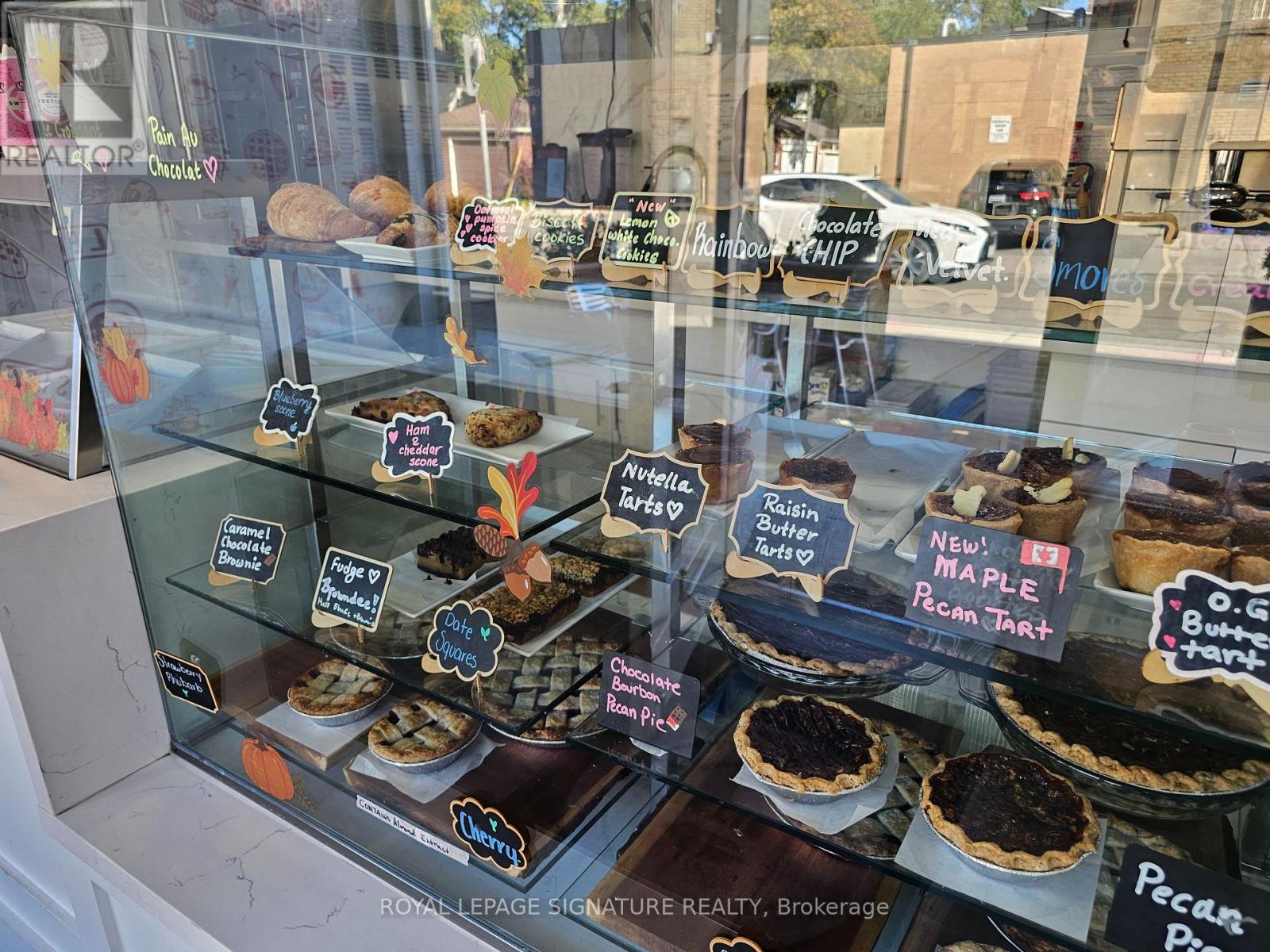 1639 Bayview Avenue, Toronto, Ontario  M4G 3B5 - Photo 8 - C12640596