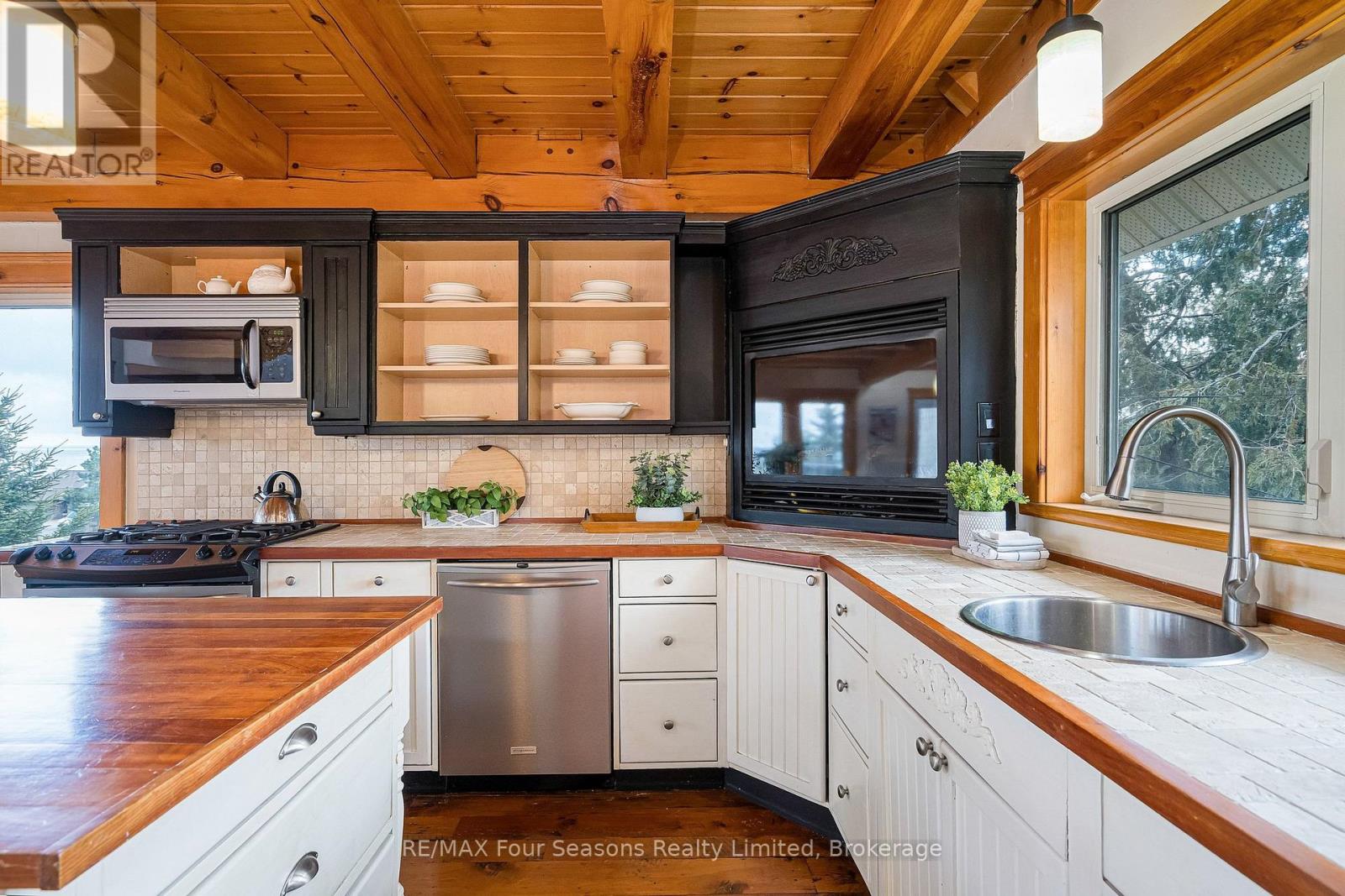 147 Lakeshore Road E, Blue Mountains, Ontario  L9Y 0M9 - Photo 20 - X12882298