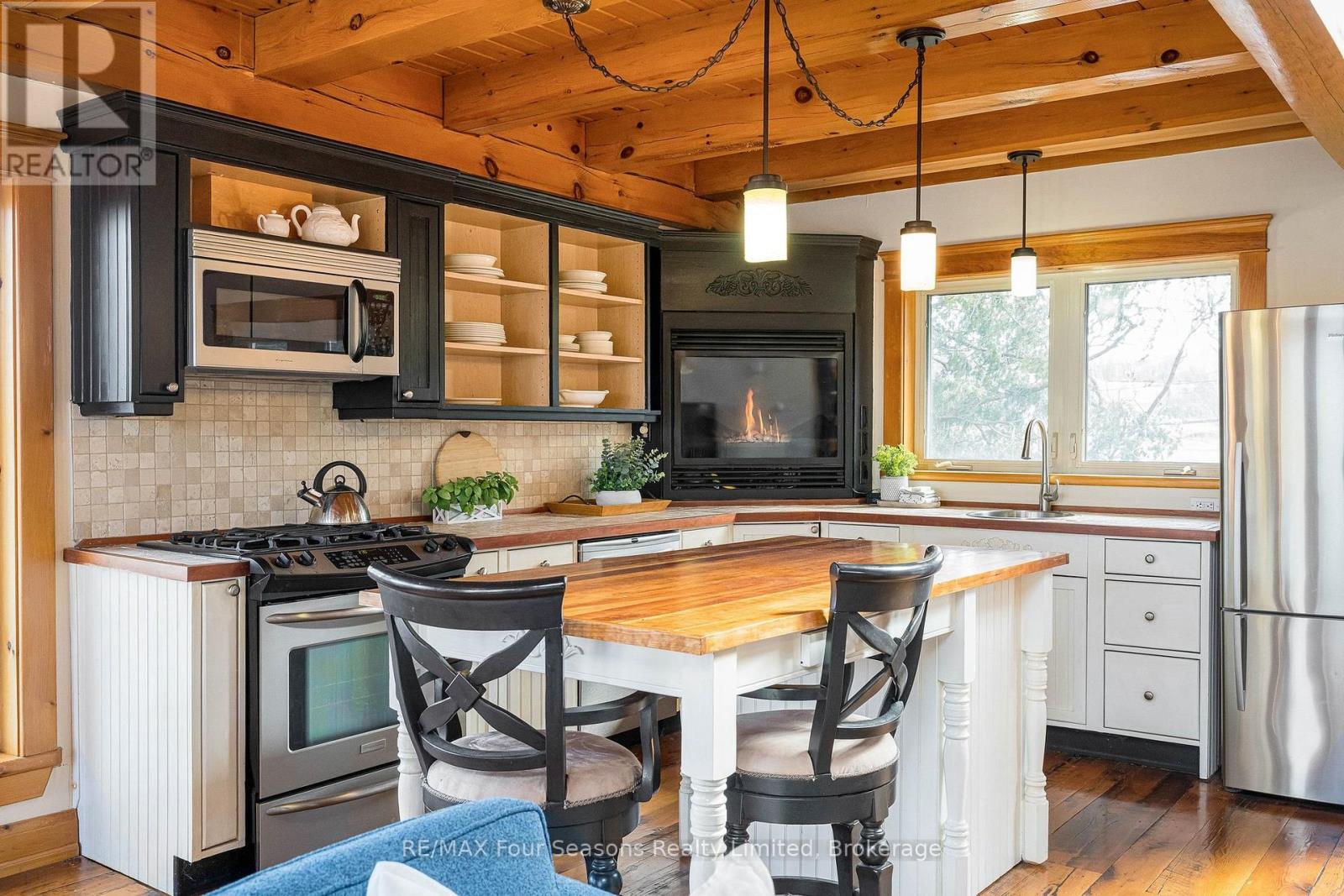 147 Lakeshore Road E, Blue Mountains, Ontario  L9Y 0M9 - Photo 21 - X12882298