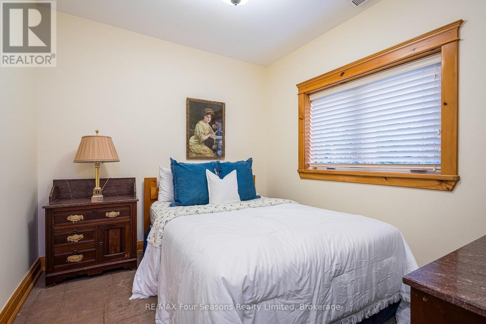 147 Lakeshore Road E, Blue Mountains, Ontario  L9Y 0M9 - Photo 30 - X12882298