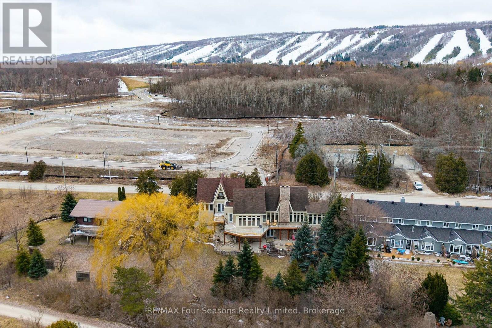 147 Lakeshore Road E, Blue Mountains, Ontario  L9Y 0M9 - Photo 34 - X12882298
