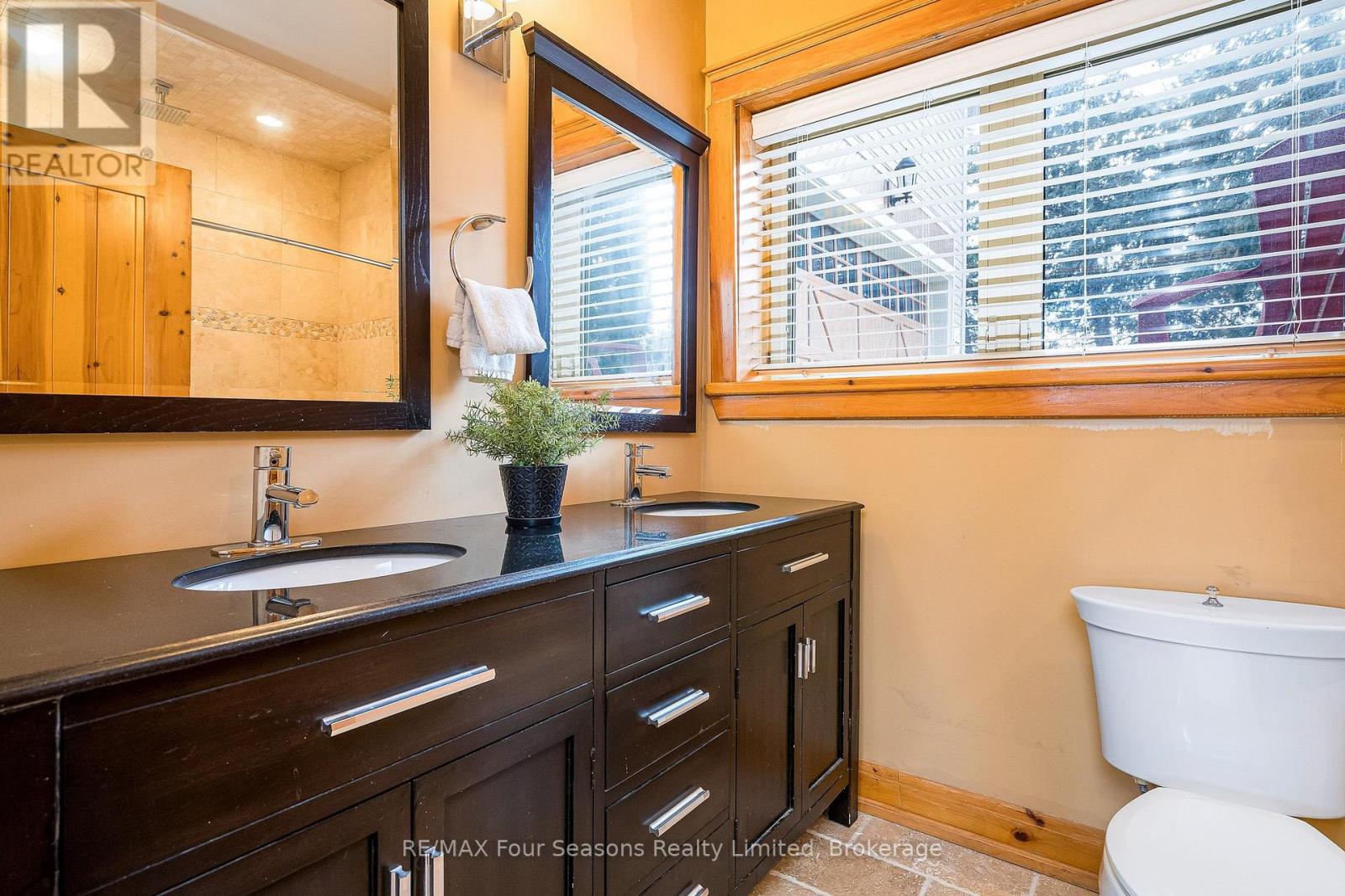 147 Lakeshore Road E, Blue Mountains, Ontario  L9Y 0M9 - Photo 40 - X12882298