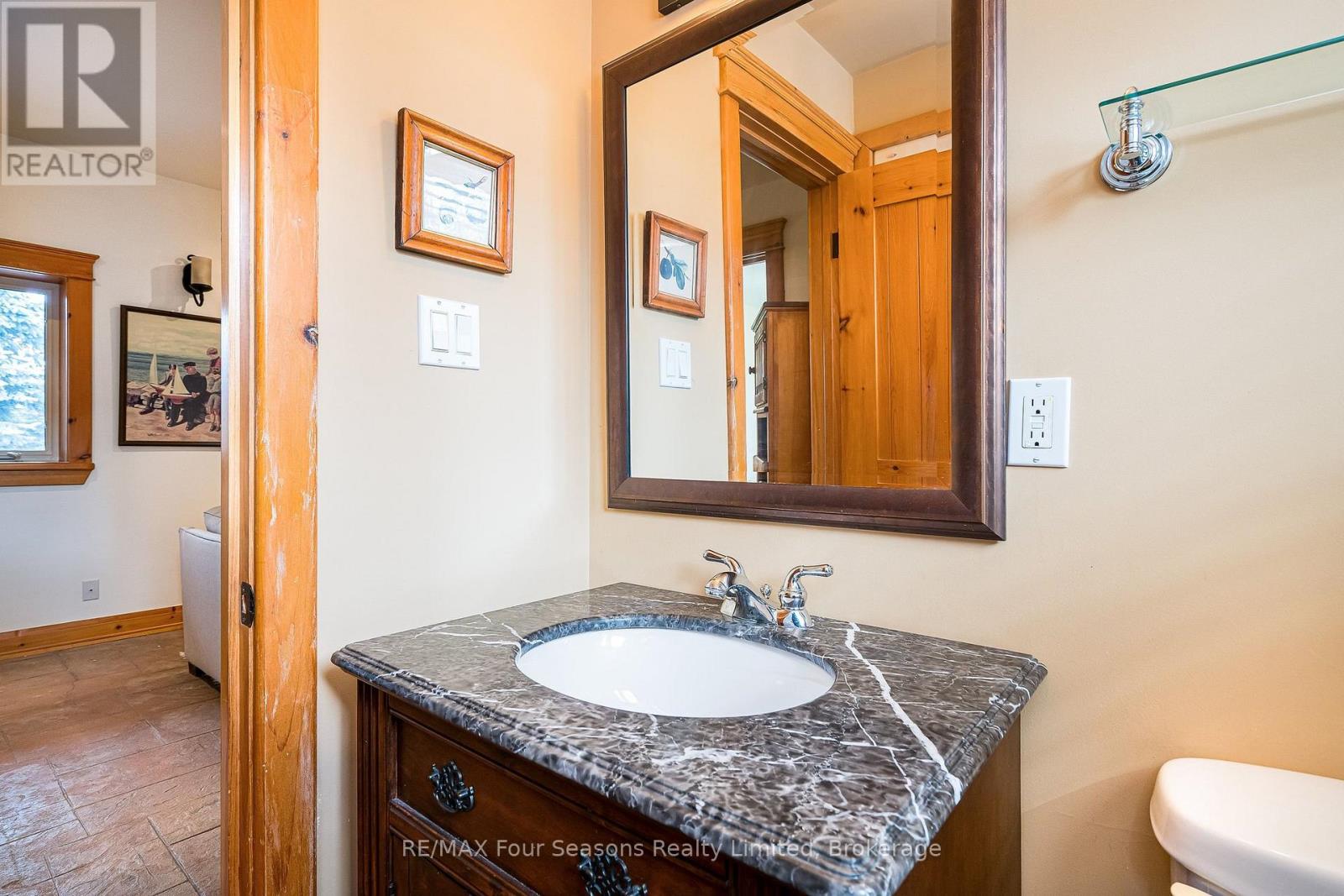 147 Lakeshore Road E, Blue Mountains, Ontario  L9Y 0M9 - Photo 42 - X12882298