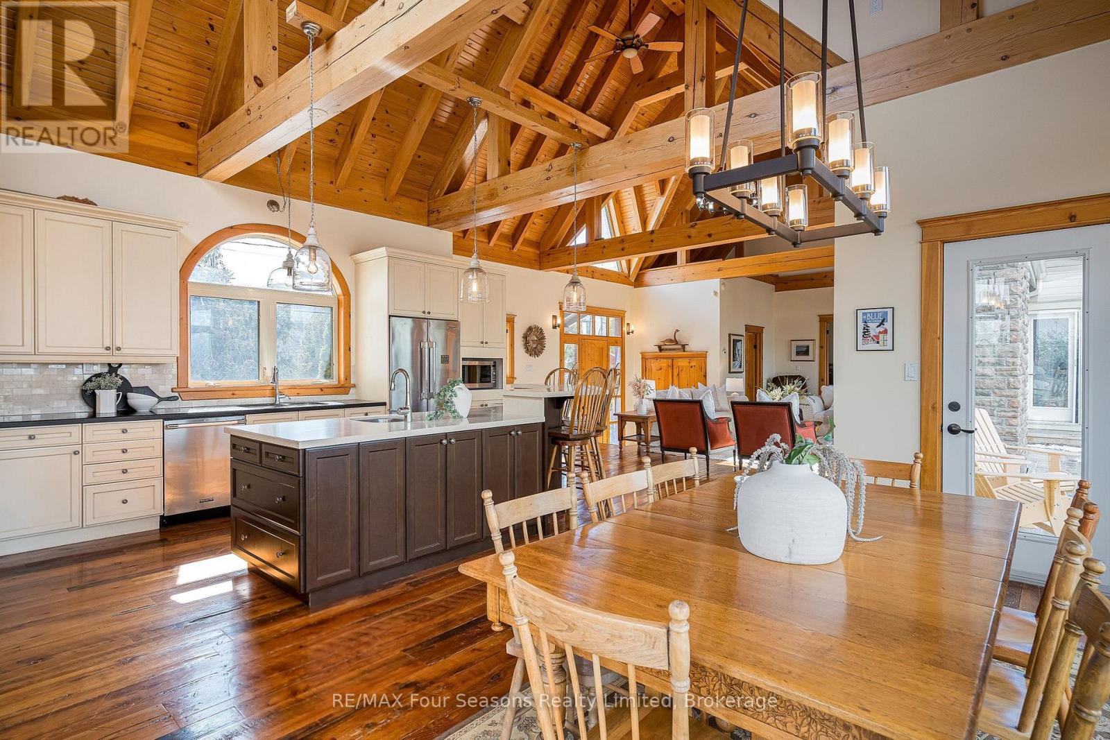 147 Lakeshore Road E, Blue Mountains, Ontario  L9Y 0M9 - Photo 6 - X12882298
