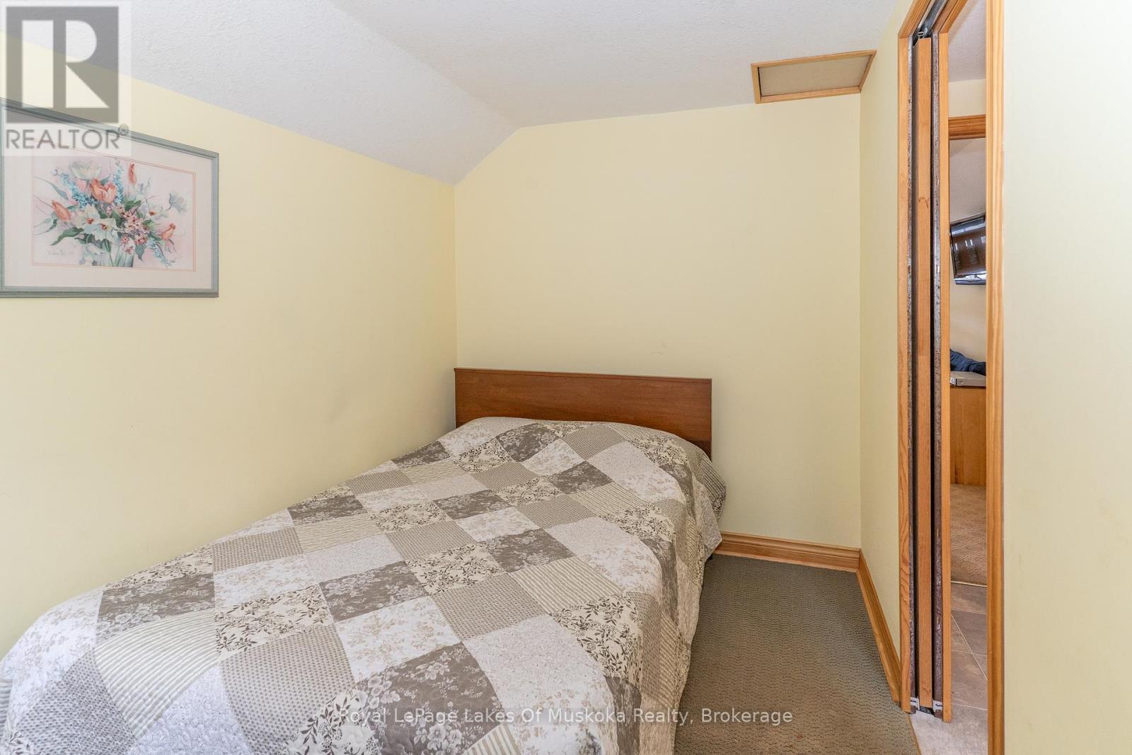 1012 Goodlife Lane, Algonquin Highlands (Sherborne), Ontario  P0A 0A8 - Photo 18 - X12882360