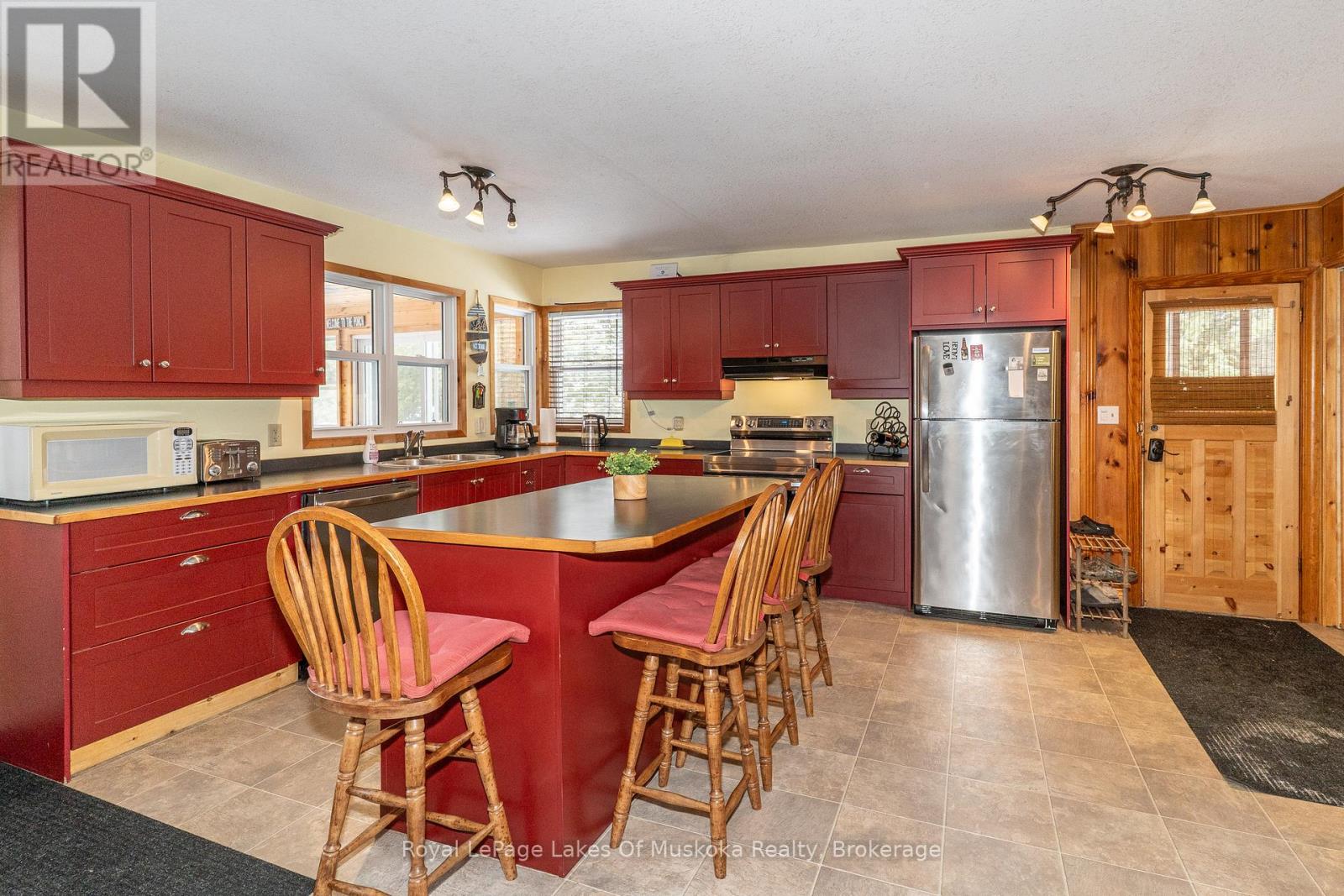 1012 Goodlife Lane, Algonquin Highlands (Sherborne), Ontario  P0A 0A8 - Photo 8 - X12882360
