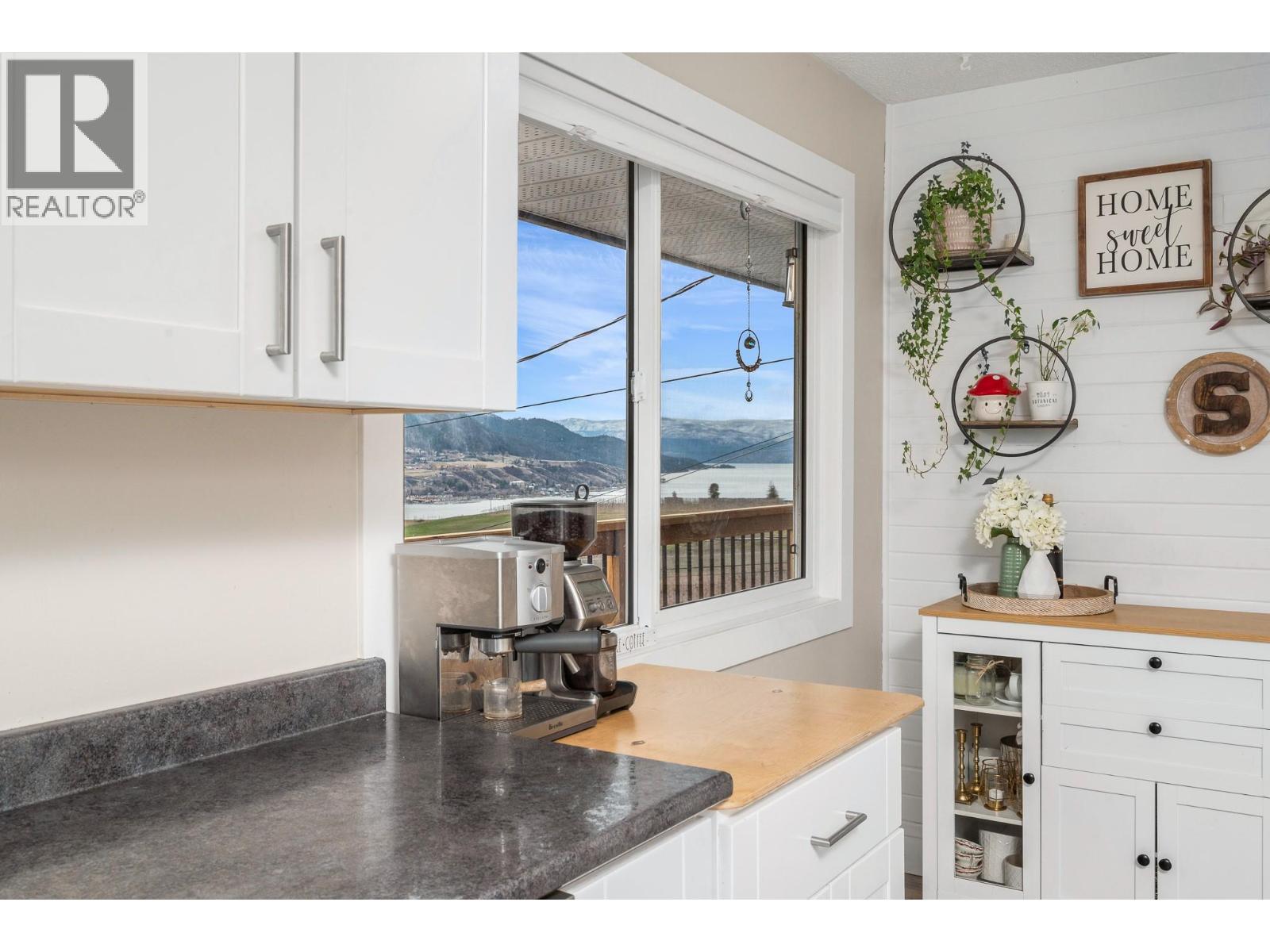 6689 Southwind Road, Vernon, British Columbia  V1H 1B7 - Photo 16 - 10378770