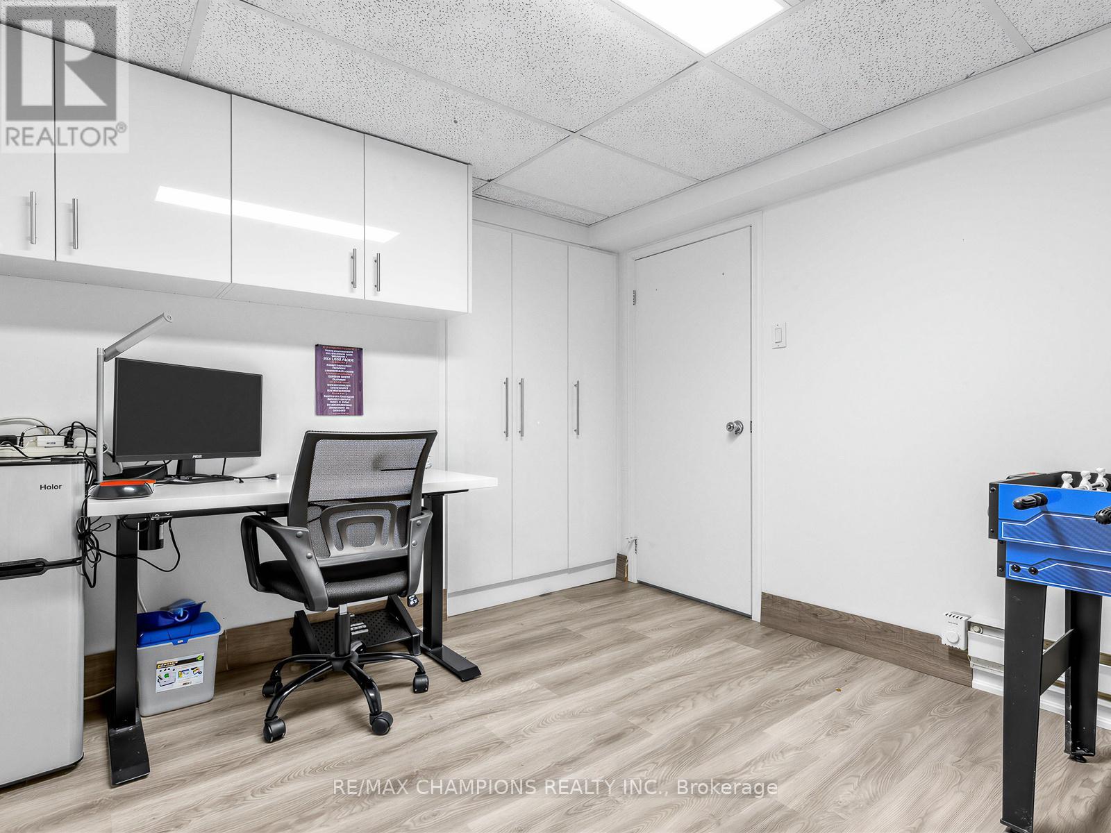 8 Cliff Fernway, Toronto, Ontario  M2J 4L7 - Photo 24 - C12882200