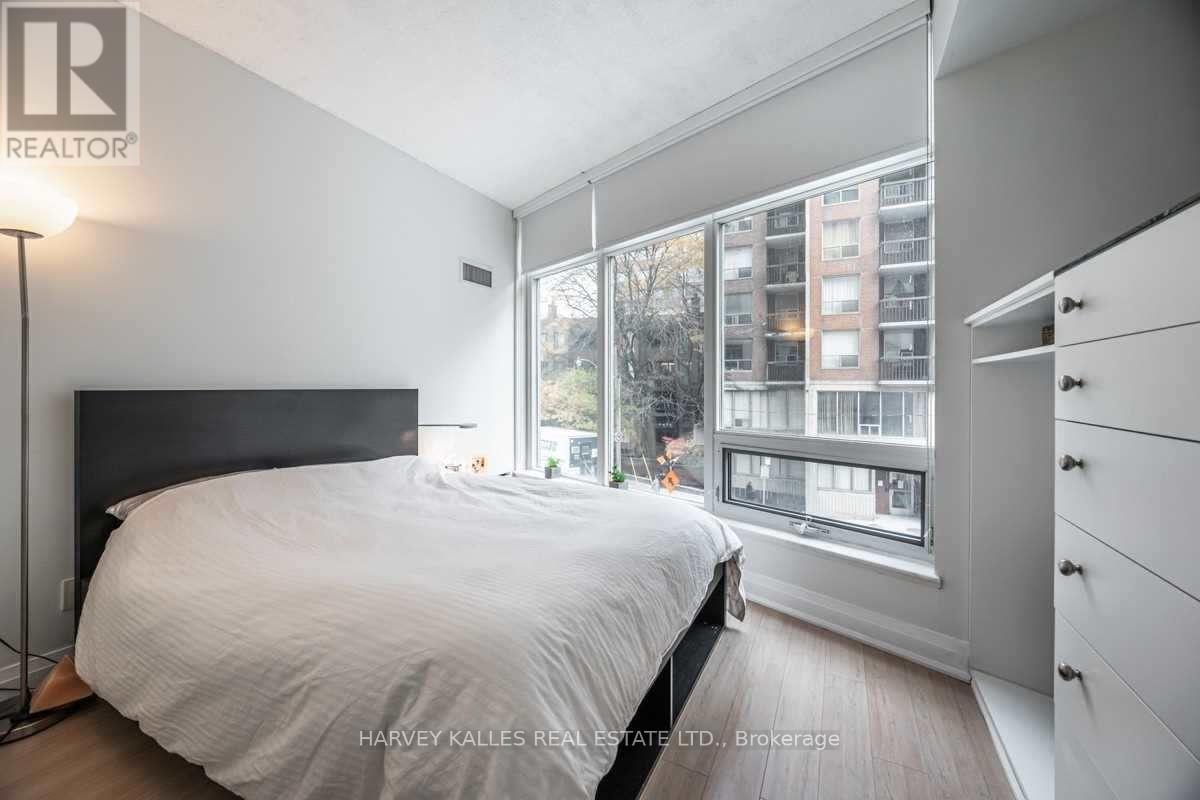 201 - 8 Scollard Street, Toronto (Annex), Ontario  M5R 1M2 - Photo 5 - C12882334