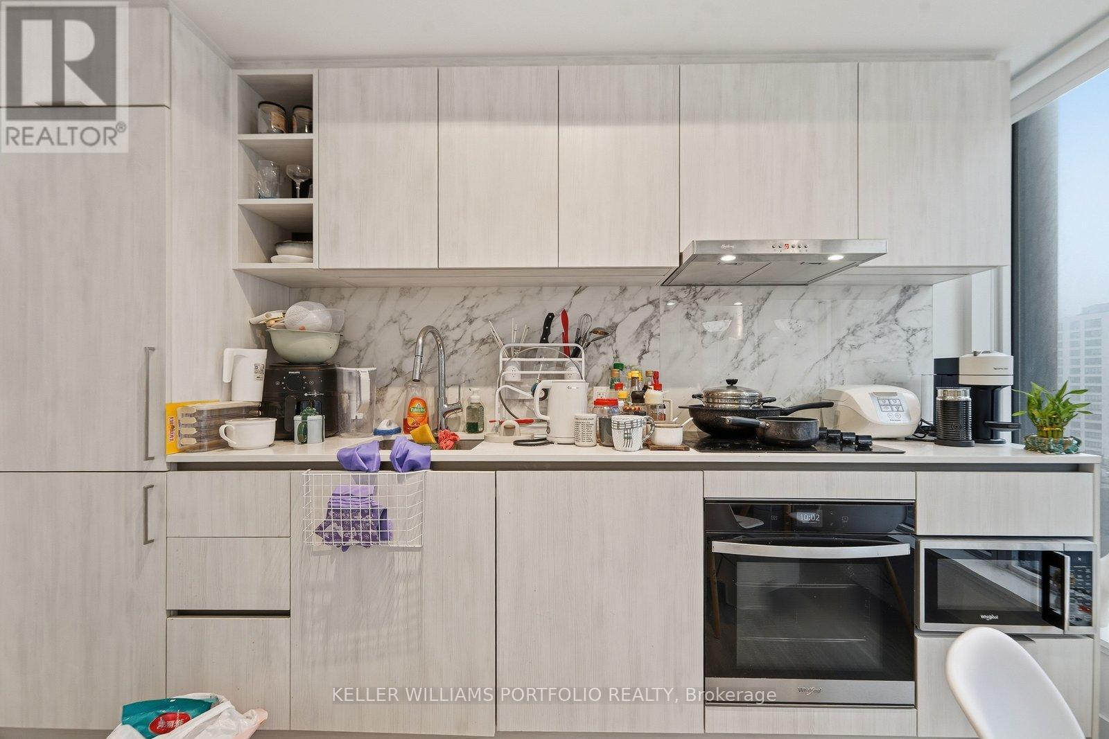 909 - 8 Wellesley Street W, Toronto (Bay Street Corridor), Ontario  M4Y 0J5 - Photo 7 - C12882348