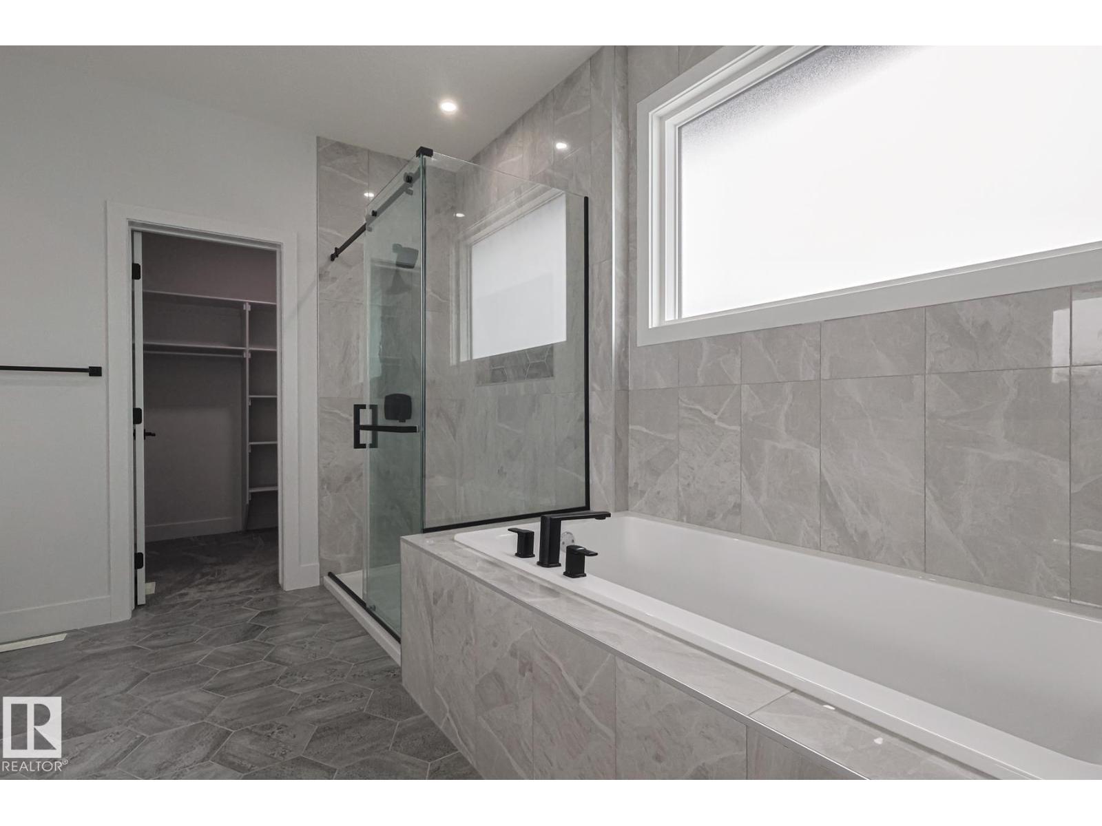 7446 Colonel Mewburn Rd Nw, Edmonton, Alberta  T5E 6V6 - Photo 32 - E4477456