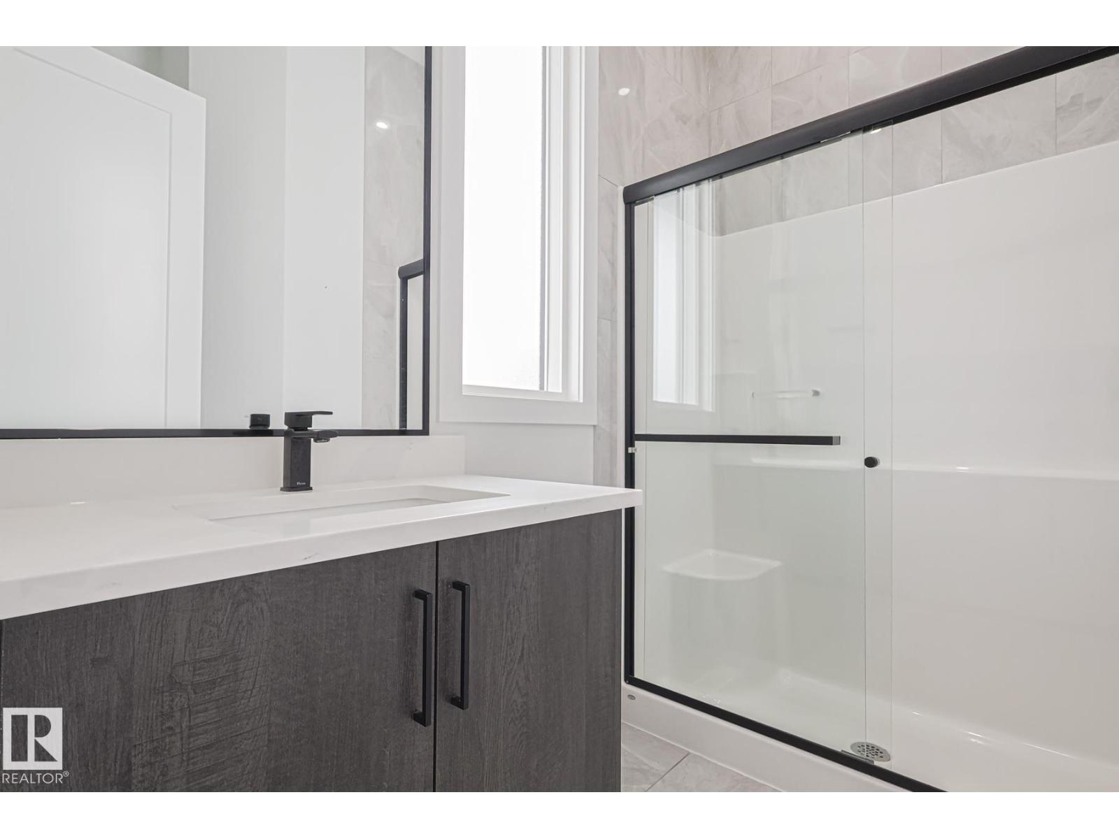 7446 Colonel Mewburn Rd Nw, Edmonton, Alberta  T5E 6V6 - Photo 7 - E4477456