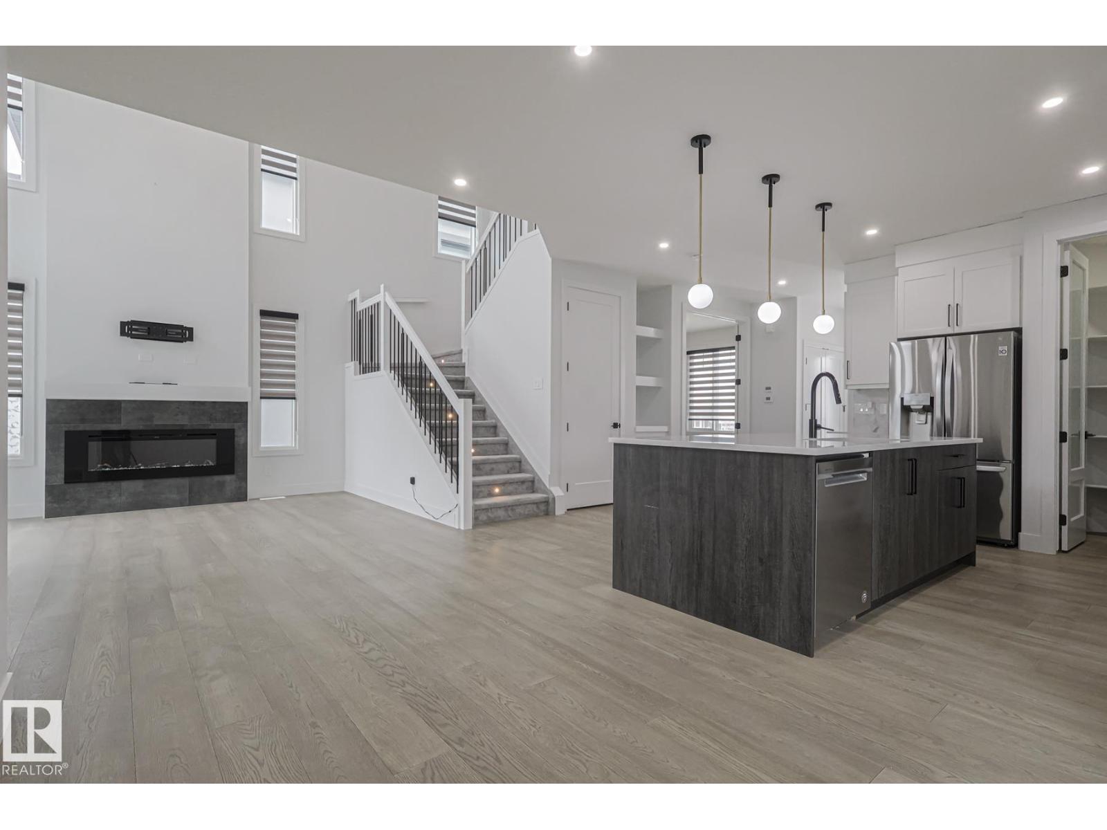 7446 Colonel Mewburn Rd Nw, Edmonton, Alberta  T5E 6V6 - Photo 8 - E4477456