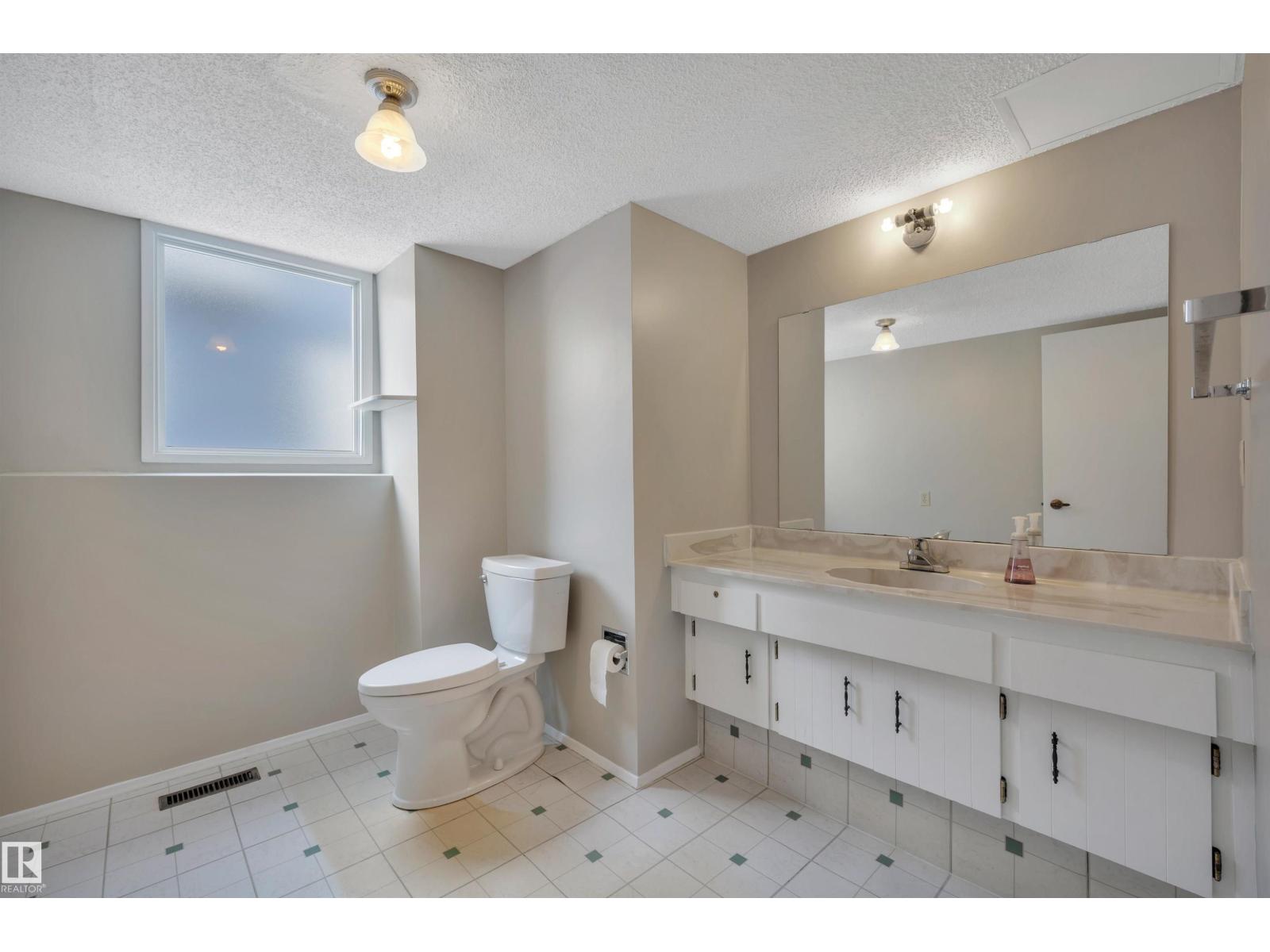 39 Woodstock Dr, Sherwood Park, Alberta  T8A 4C4 - Photo 24 - E4477458