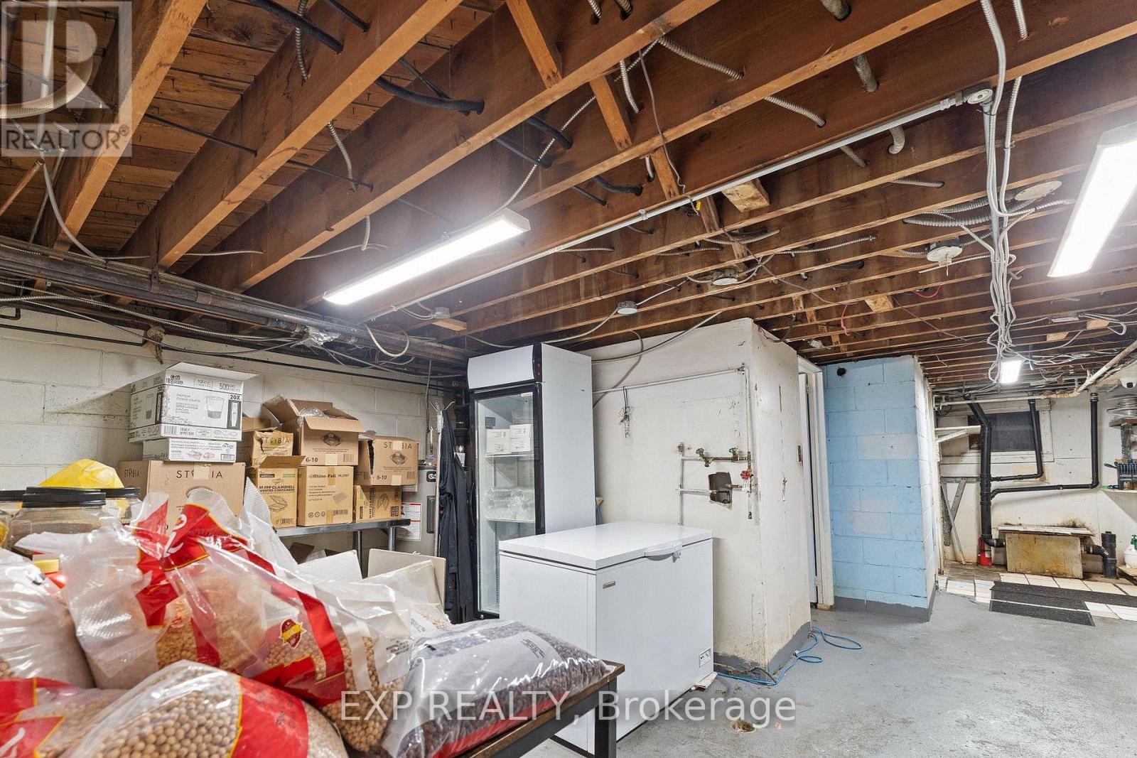 977 O'connor Drive, Toronto (O'connor-Parkview), Ontario  M4B 2T1 - Photo 14 - E12882222