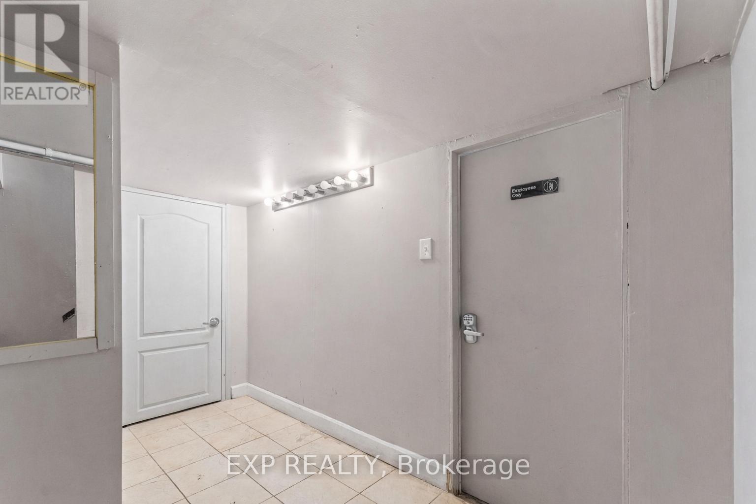 977 O'connor Drive, Toronto (O'connor-Parkview), Ontario  M4B 2T1 - Photo 19 - E12882222