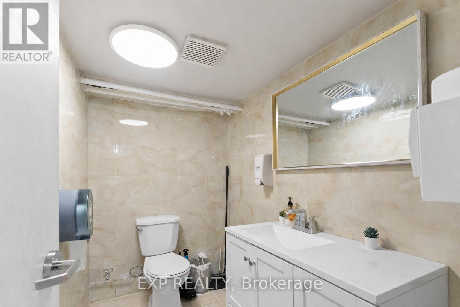 977 O'connor Drive, Toronto (O'connor-Parkview), Ontario  M4B 2T1 - Photo 20 - E12882222