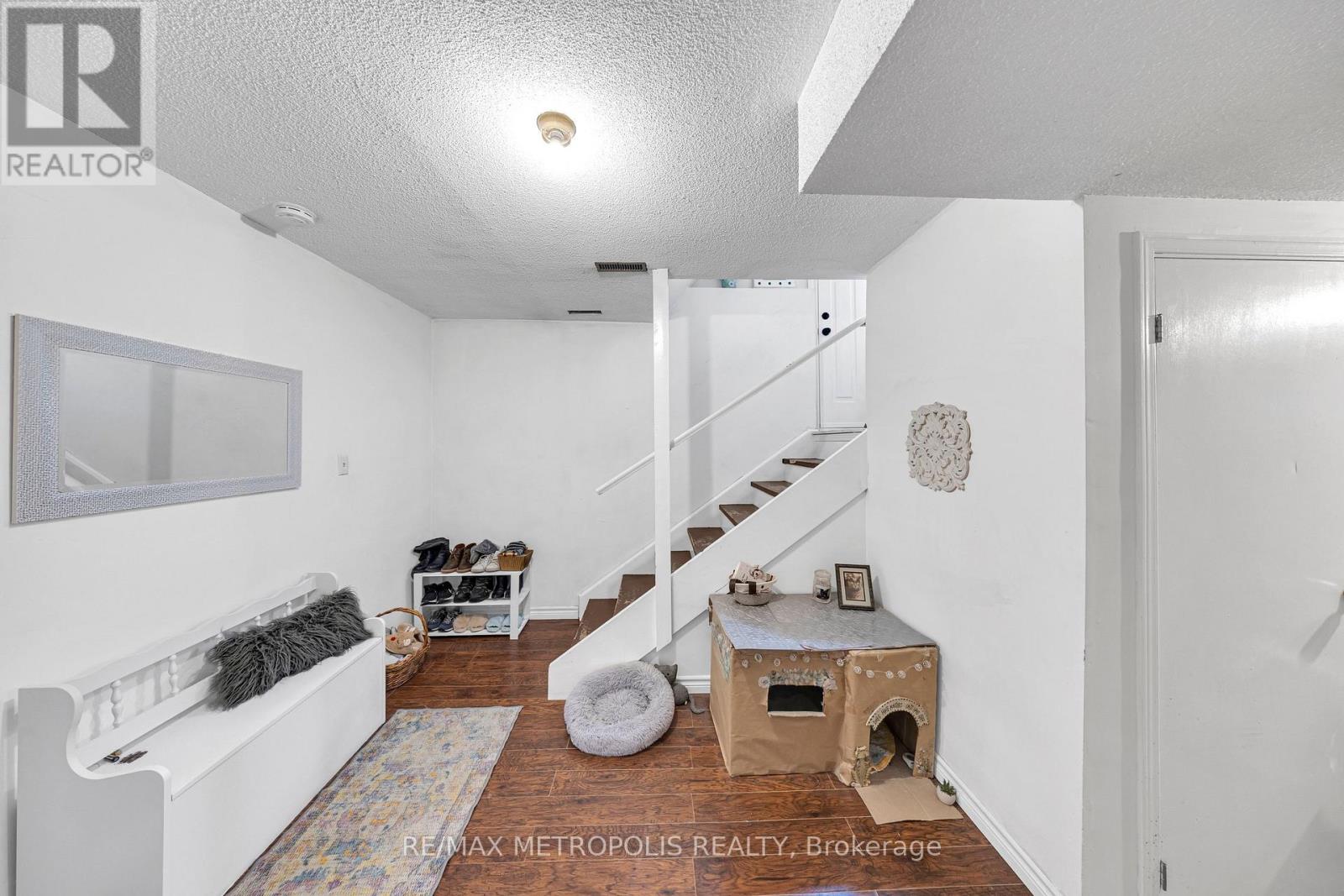 Bsmt - 897 Liverpool Road, Pickering (Bay Ridges), Ontario  L1W 1S5 - Photo 4 - E12882320