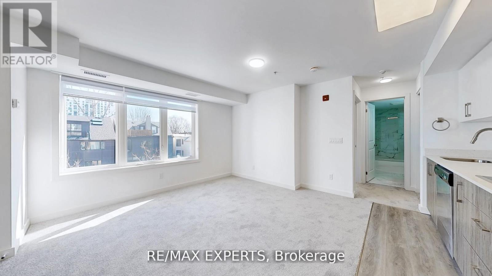 303 - 45 Connaught Avenue, Toronto (Greenwood-Coxwell), Ontario  M4L 2V8 - Photo 10 - E12882356