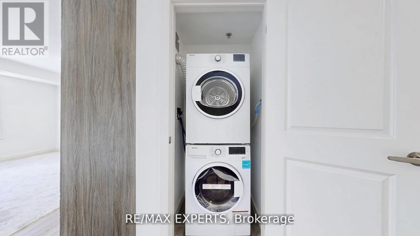 303 - 45 Connaught Avenue, Toronto (Greenwood-Coxwell), Ontario  M4L 2V8 - Photo 15 - E12882356