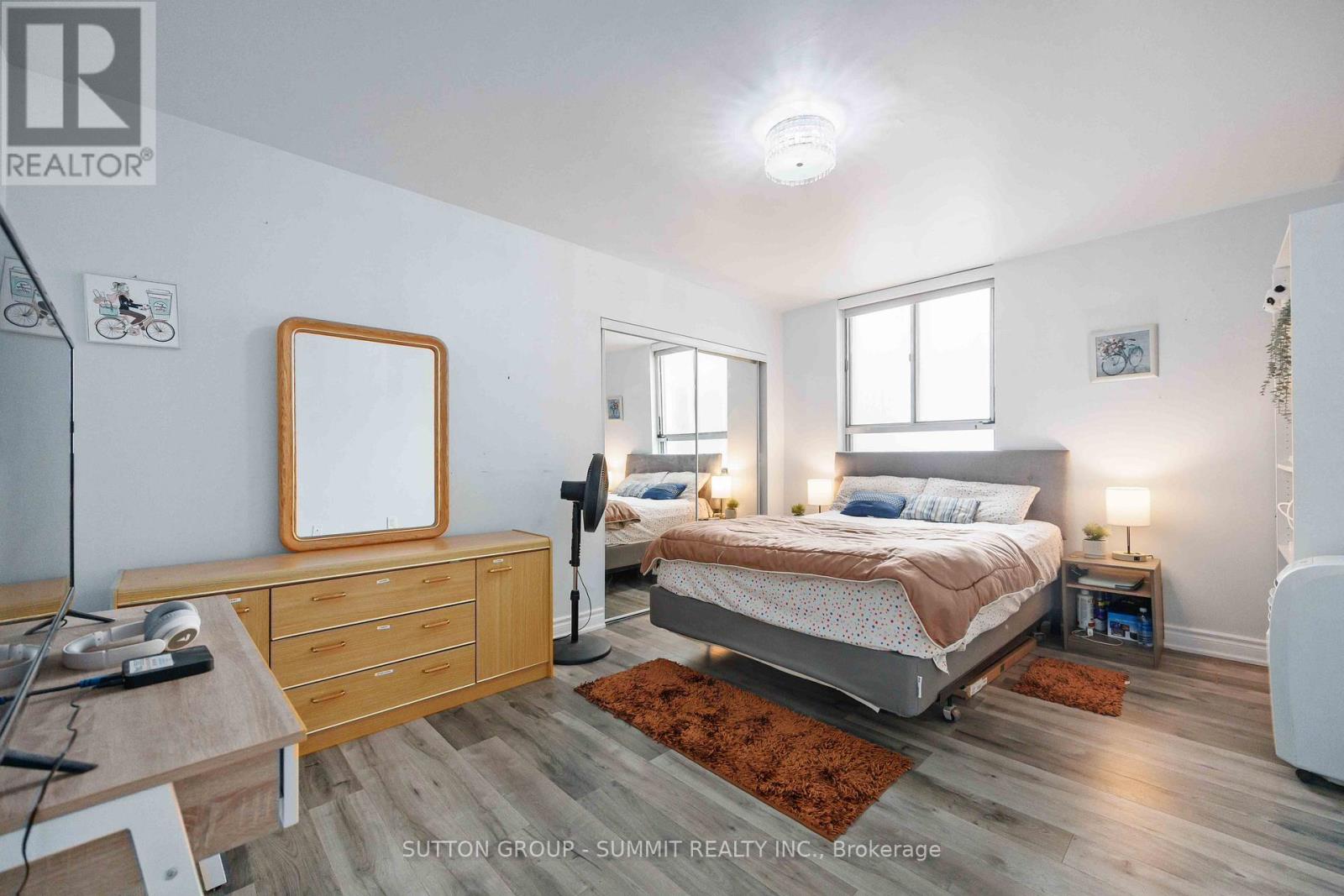 2110 - 5 Massey Square, Toronto (Crescent Town), Ontario  M4C 5L6 - Photo 25 - E12882394