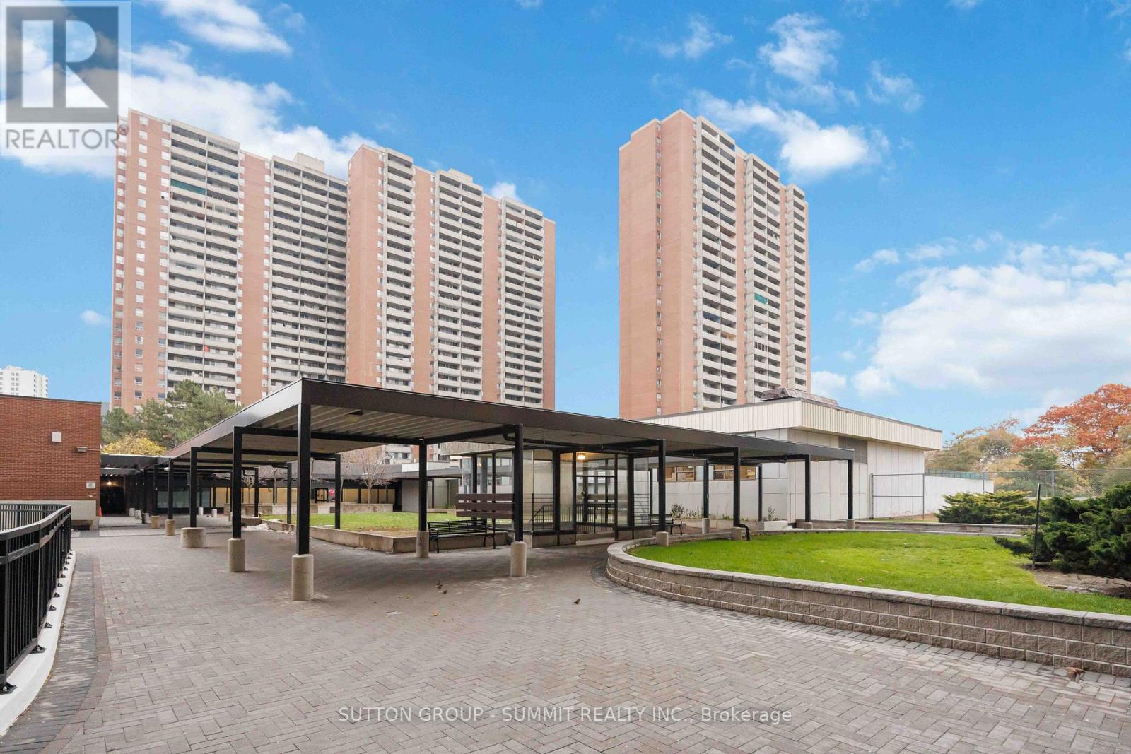 2110 - 5 Massey Square, Toronto (Crescent Town), Ontario  M4C 5L6 - Photo 4 - E12882394