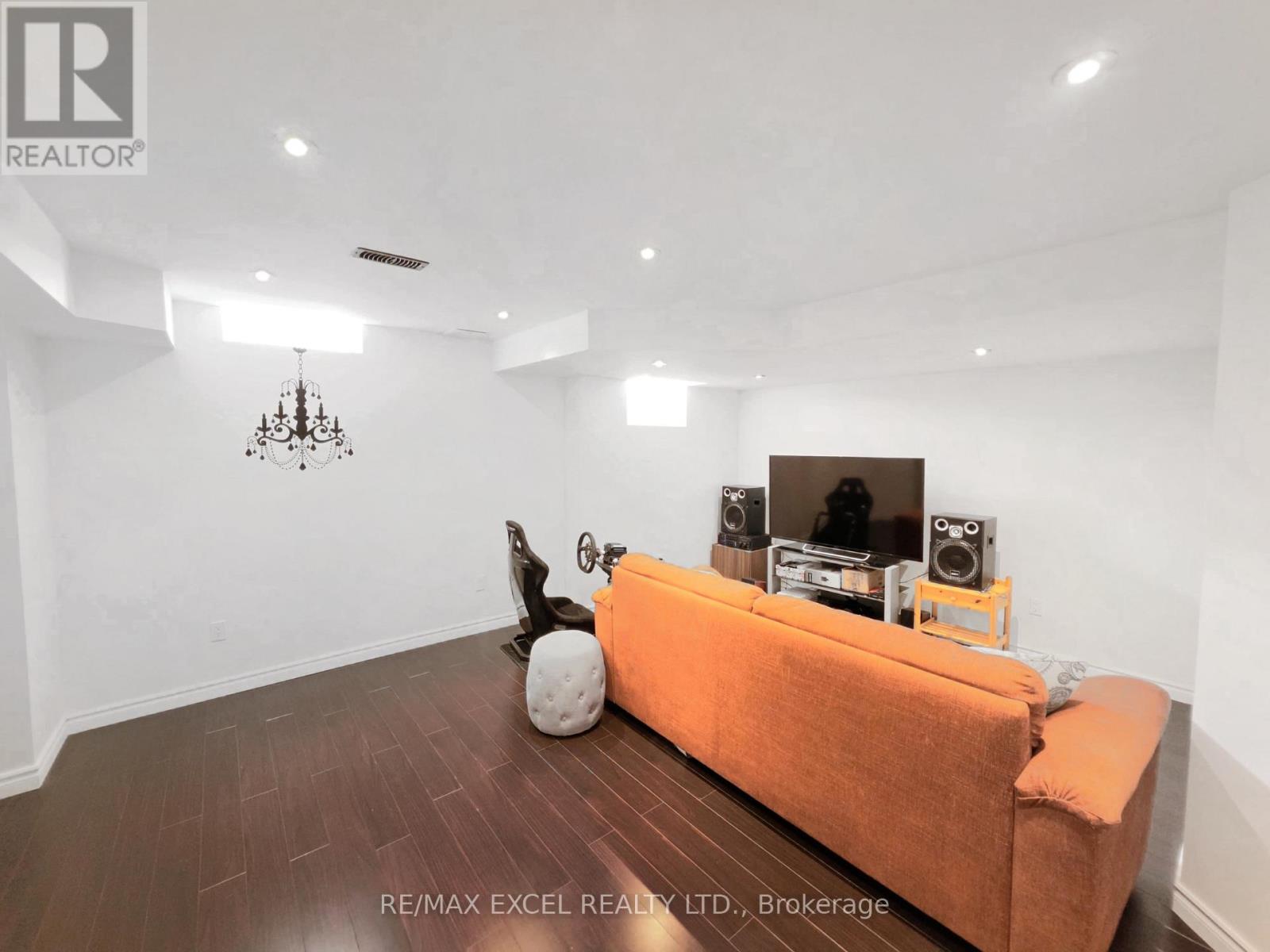 55 Vettese Court, Markham, Ontario  L6B 0V7 - Photo 22 - N12878932