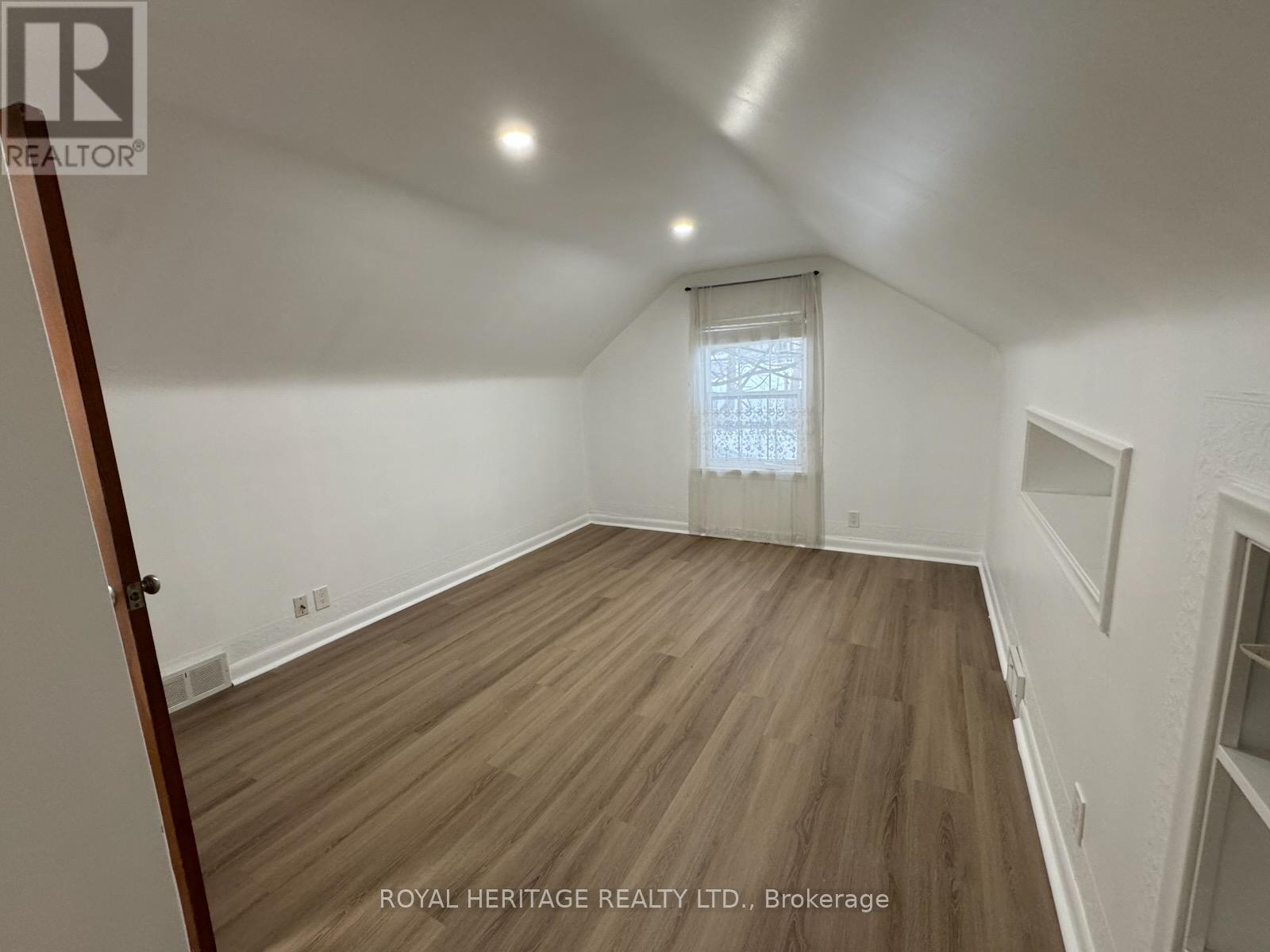 1052 King Street, Oshawa (Eastdale), Ontario  L1H 1H5 - Photo 21 - E12834626