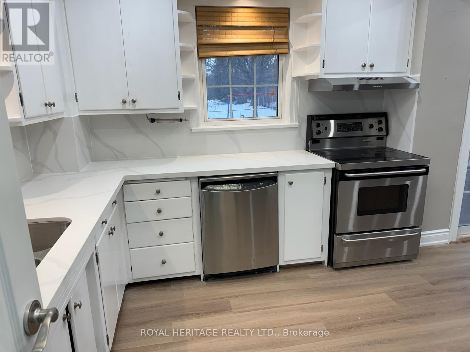 1052 King Street, Oshawa (Eastdale), Ontario  L1H 1H5 - Photo 7 - E12834626