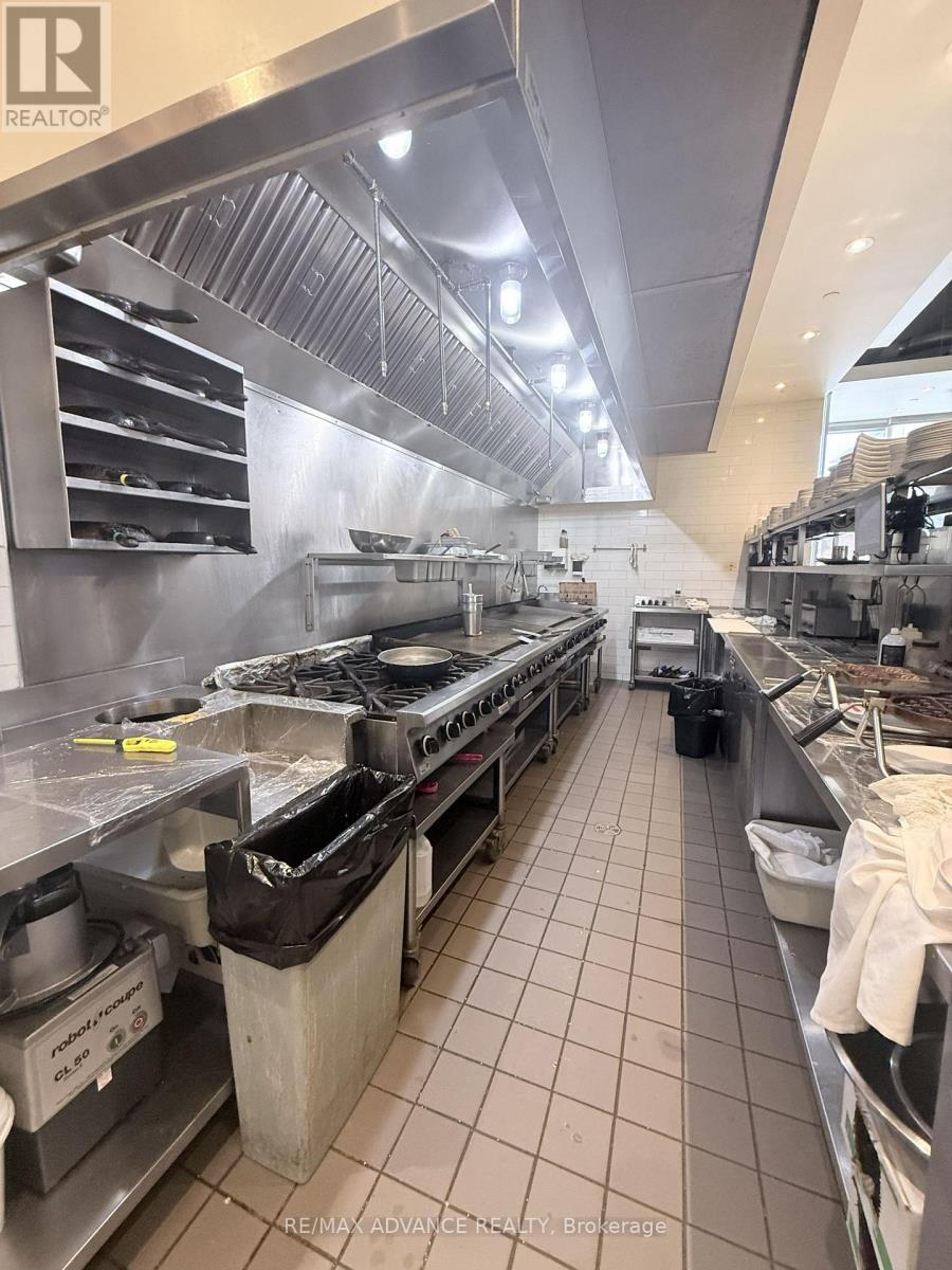 15975 Bayview Avenue, Aurora, Ontario  L4G 0S3 - Photo 14 - N12882192