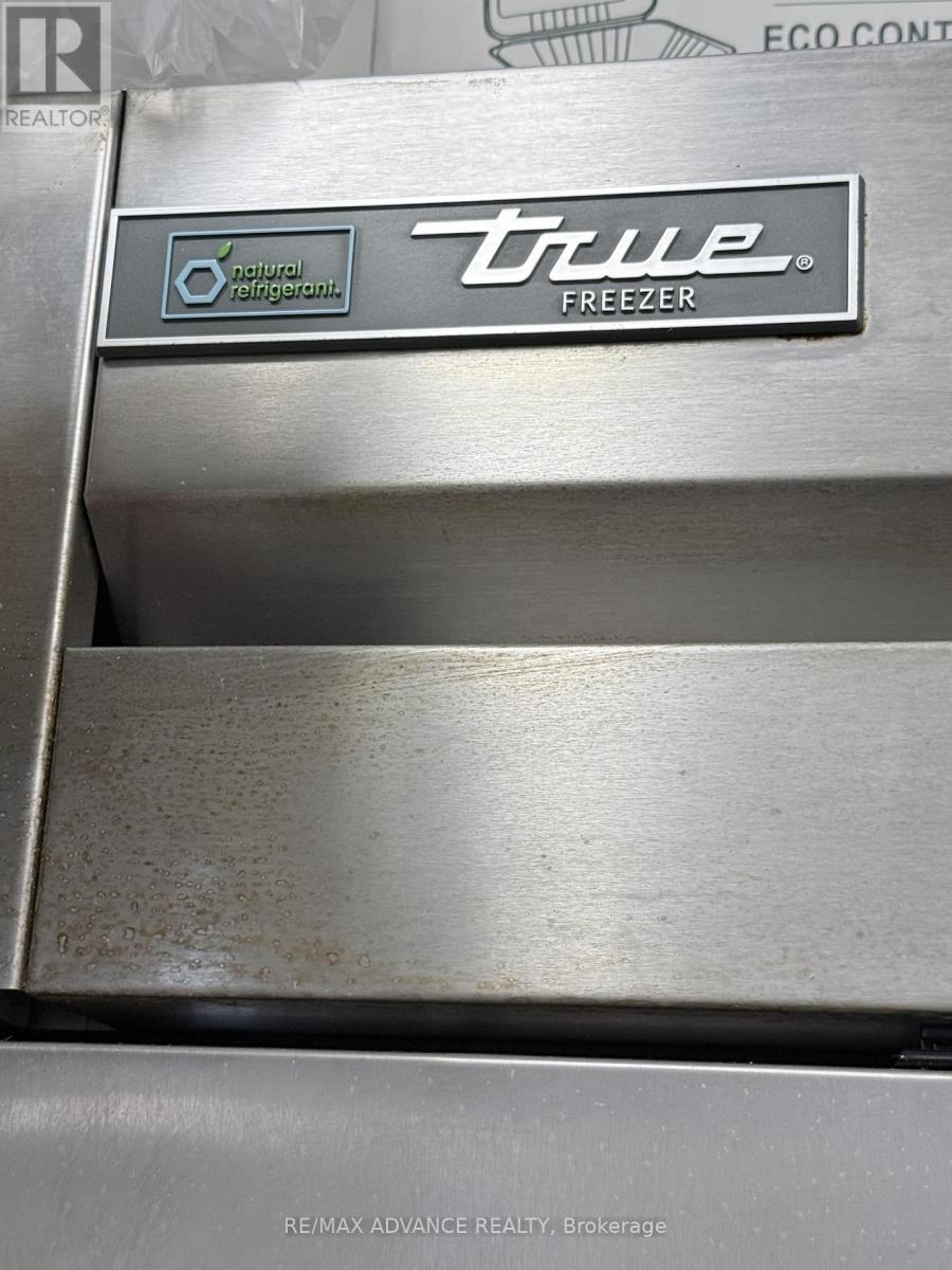 15975 Bayview Avenue, Aurora, Ontario  L4G 0S3 - Photo 30 - N12882192