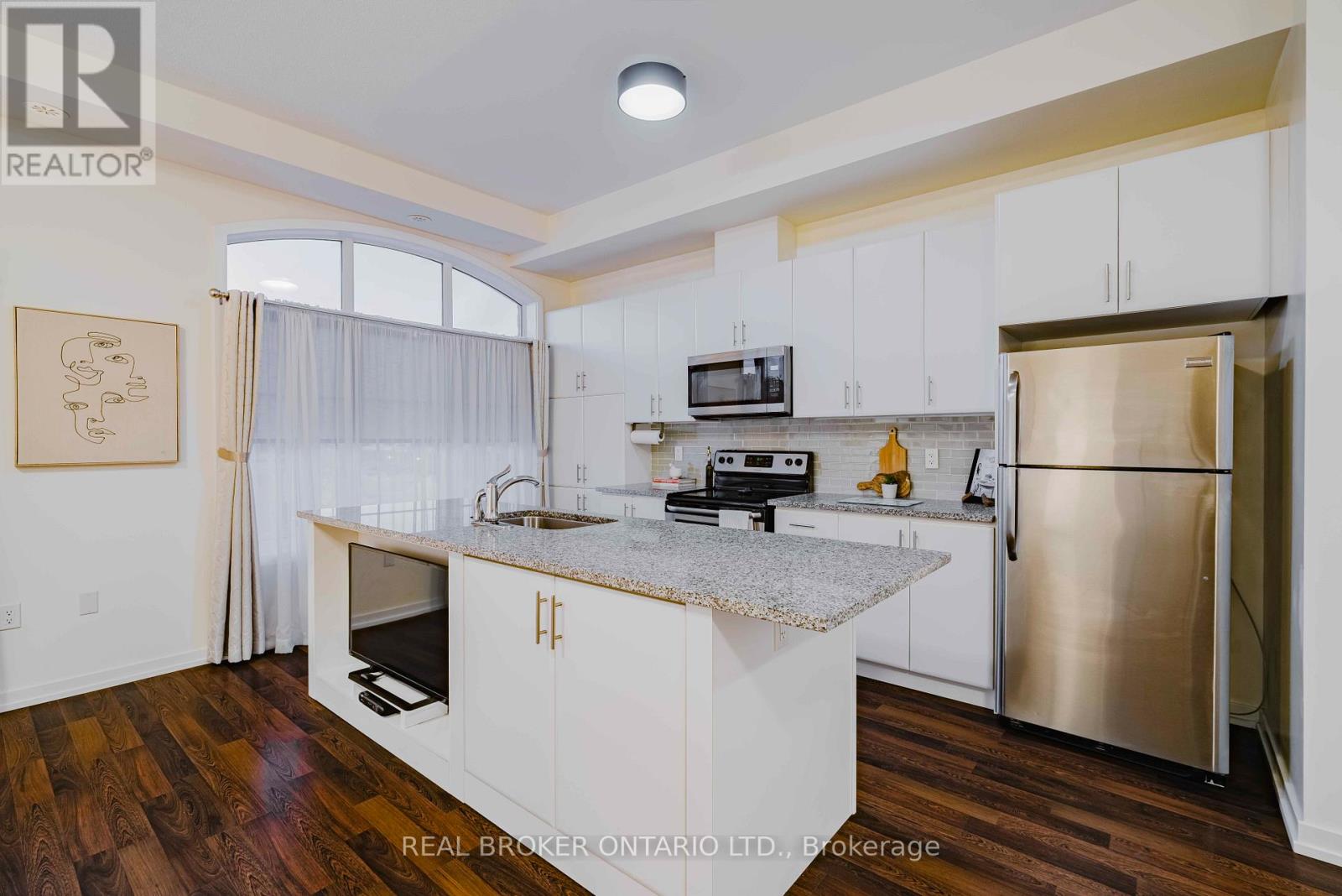 160 Glad Park Avenue, Whitchurch-Stouffville (Stouffville), Ontario  L4A 1X1 - Photo 9 - N12882270