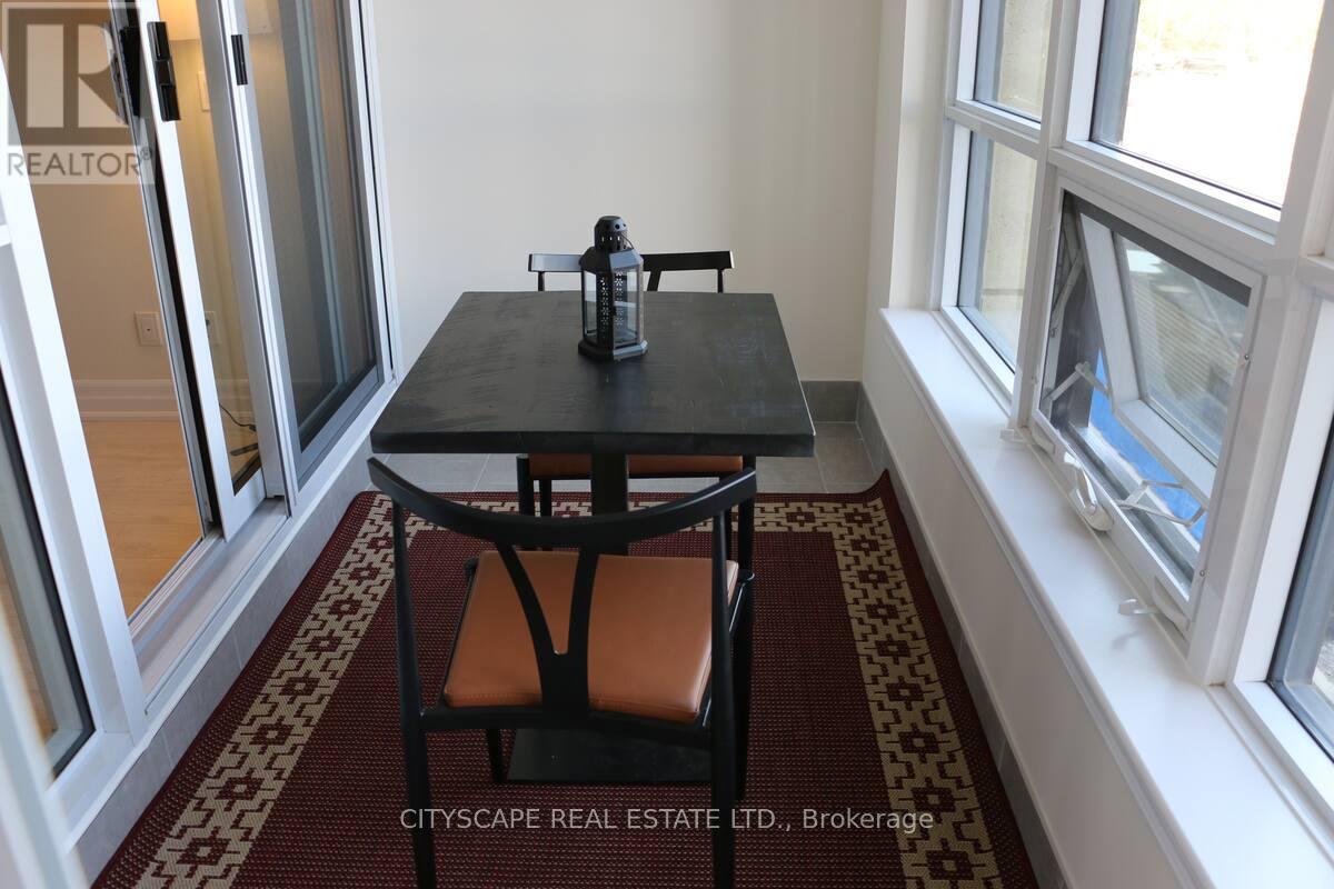 320 - 9085 Jane Street, Vaughan (Concord), Ontario  L4K 0L8 - Photo 10 - N12882272